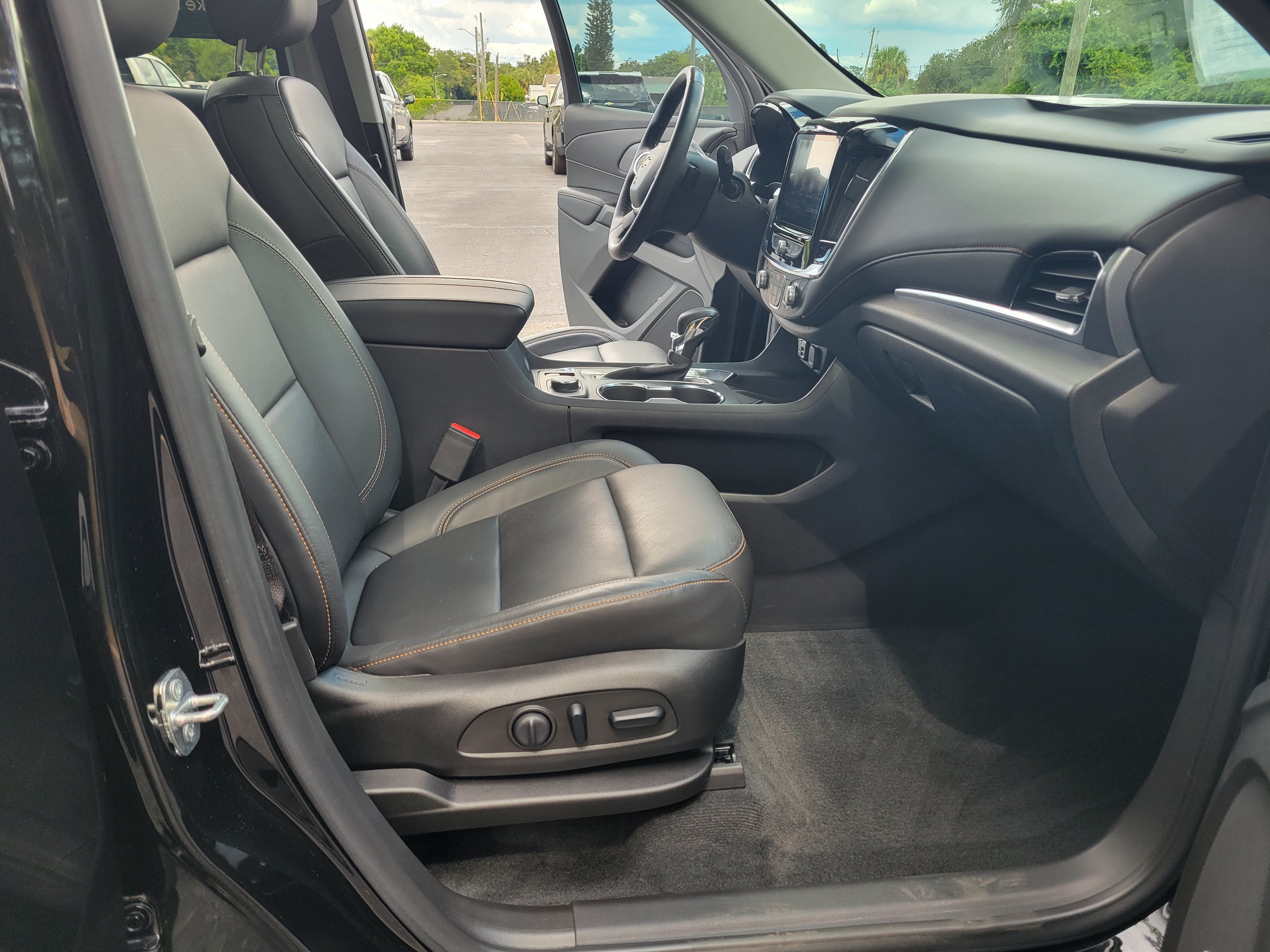 2021 Chevrolet Traverse Premier