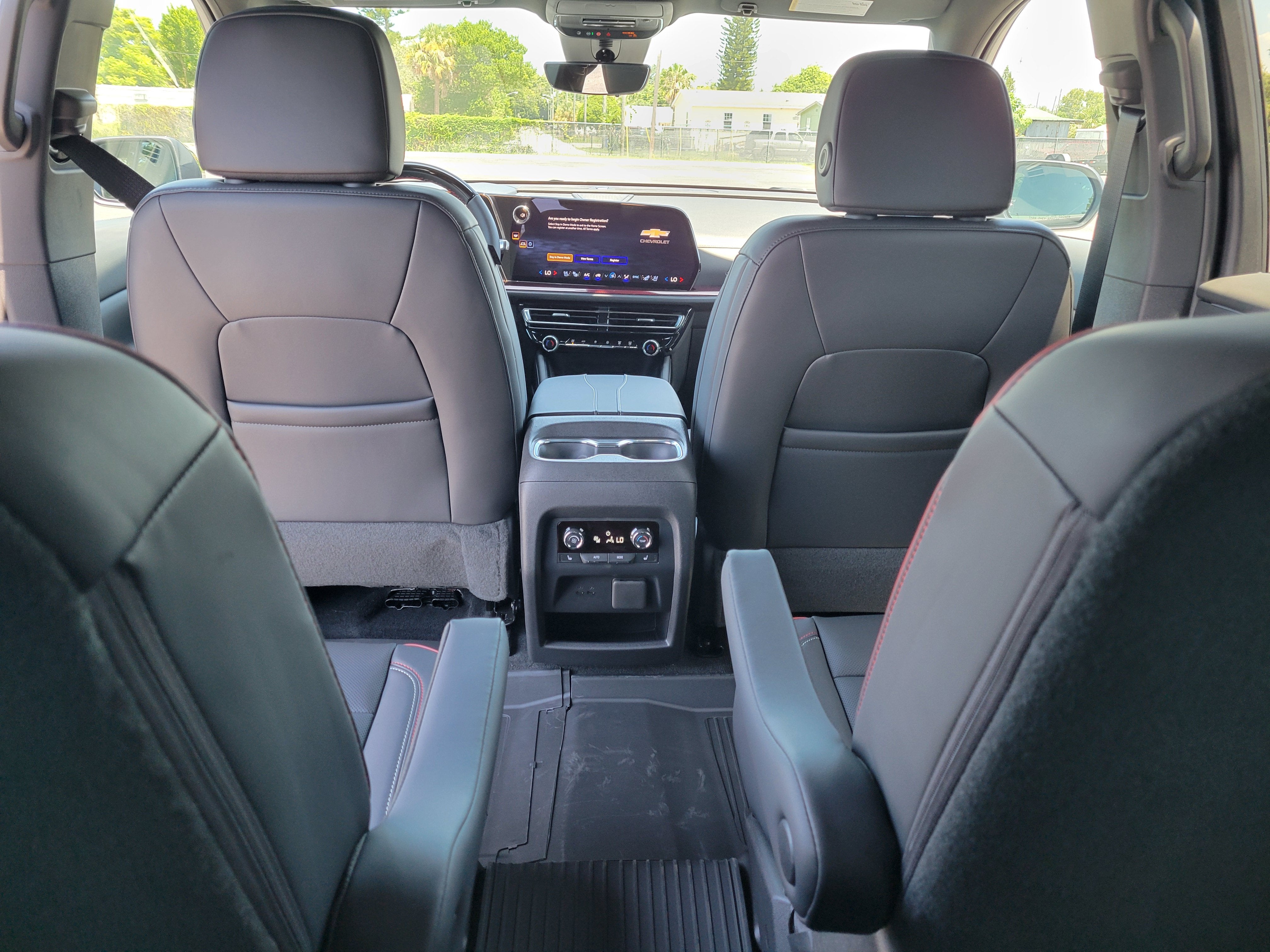2027 Chevrolet Traverse RS