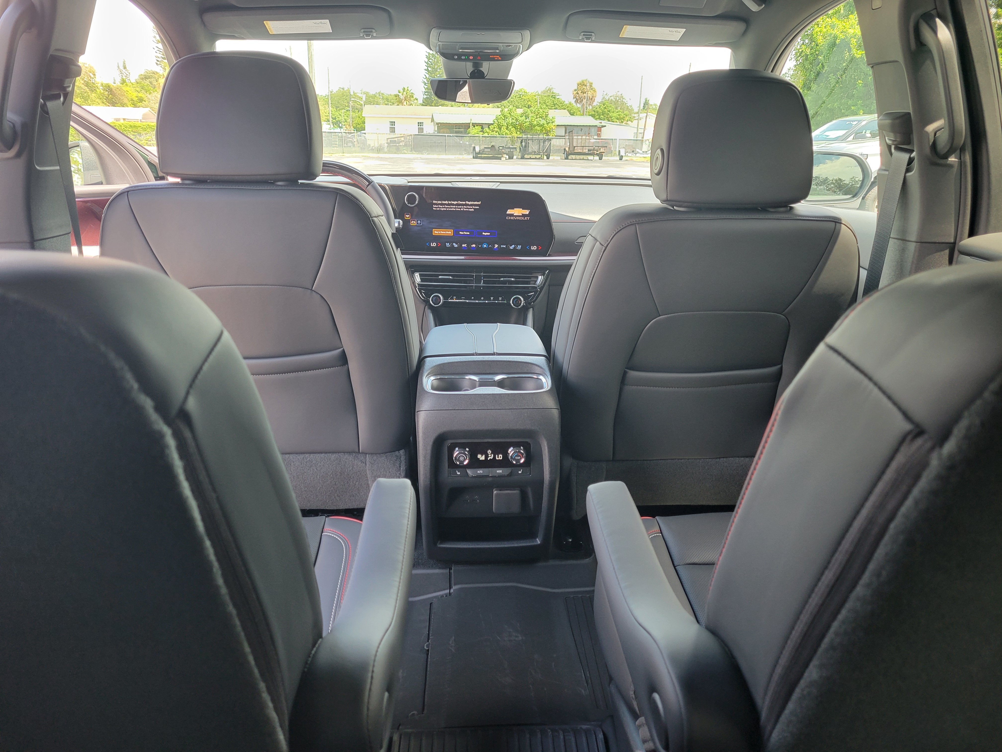2027 Chevrolet Traverse RS
