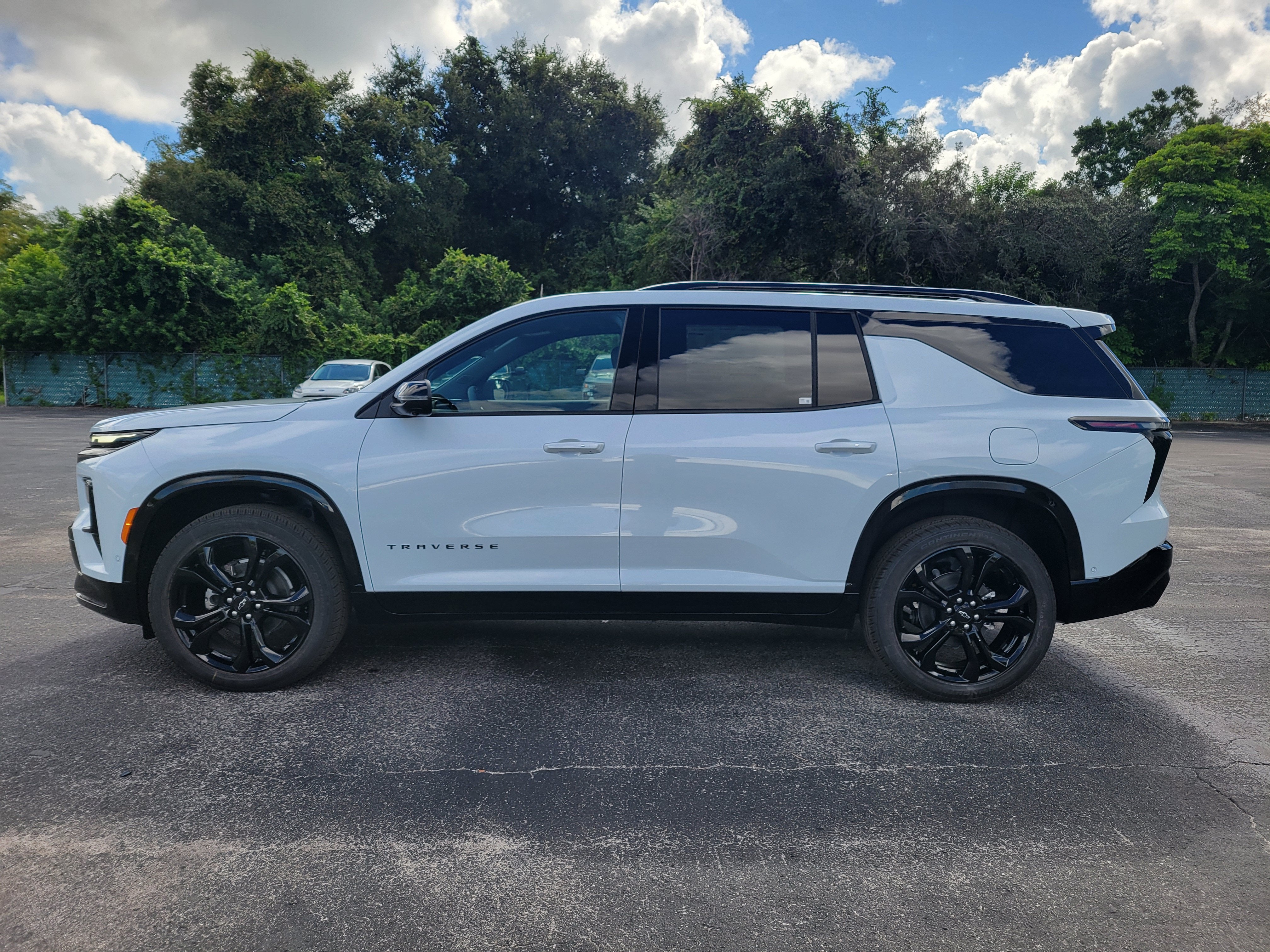 2027 Chevrolet Traverse RS