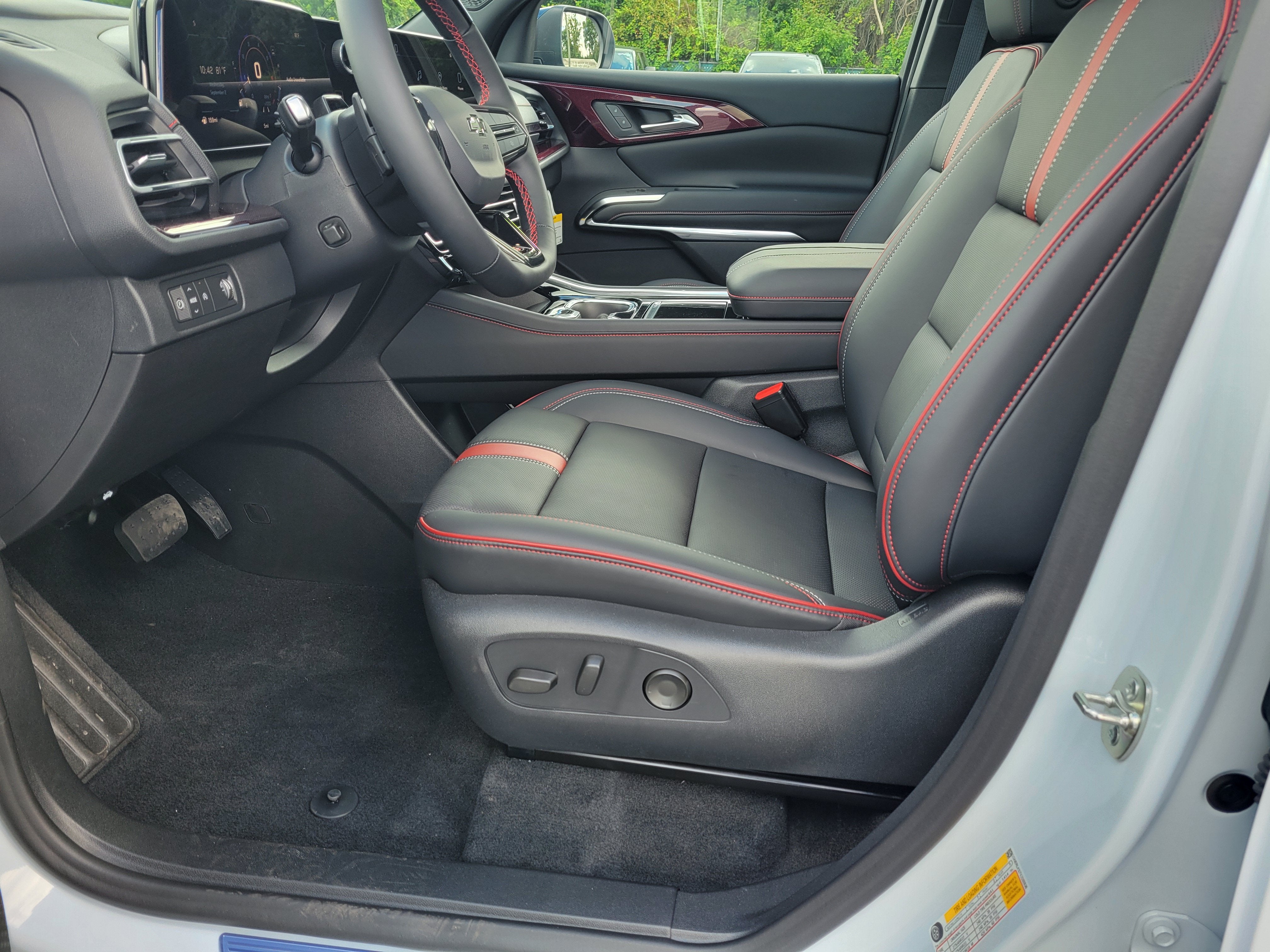 2027 Chevrolet Traverse RS