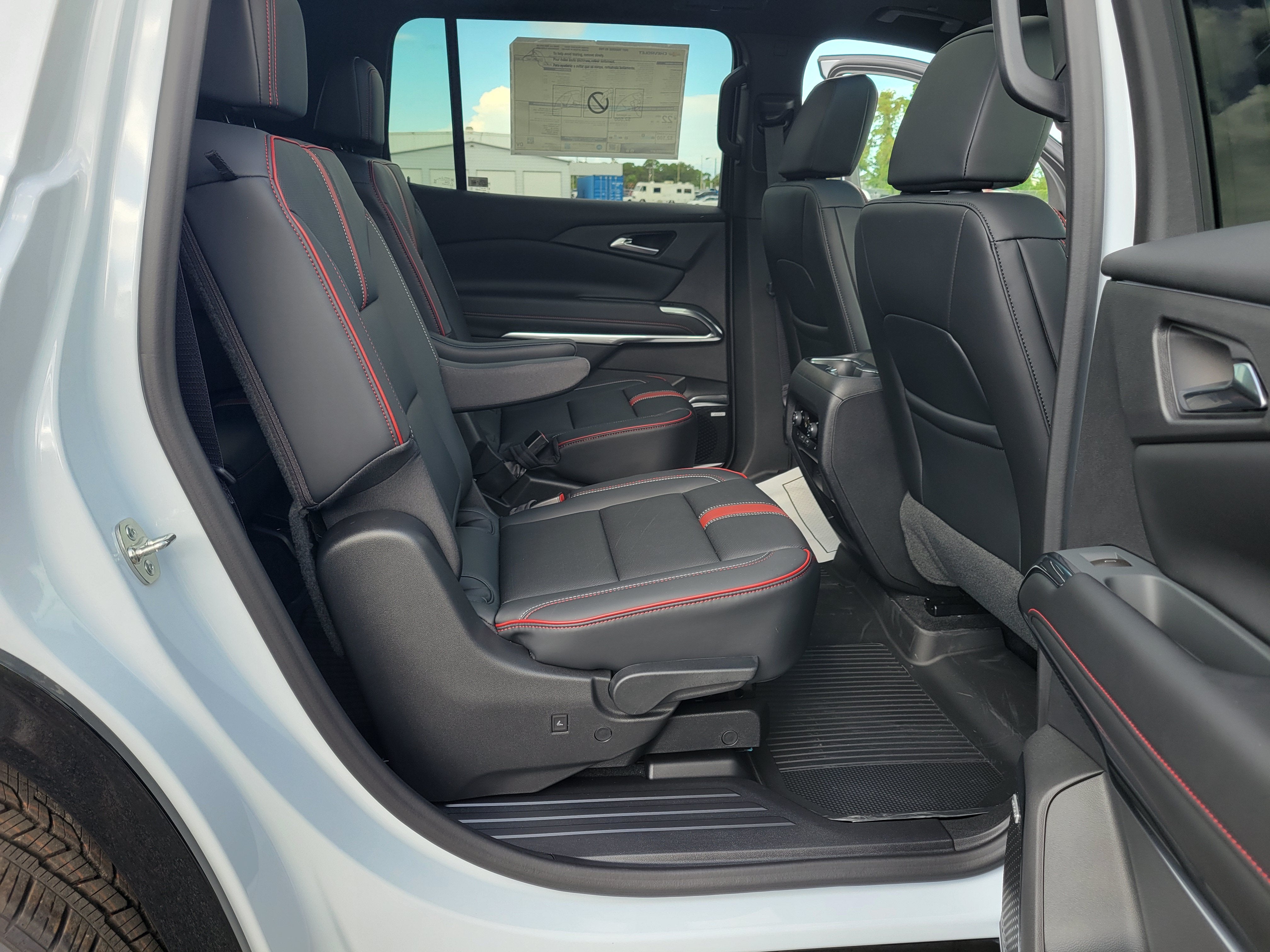 2027 Chevrolet Traverse RS