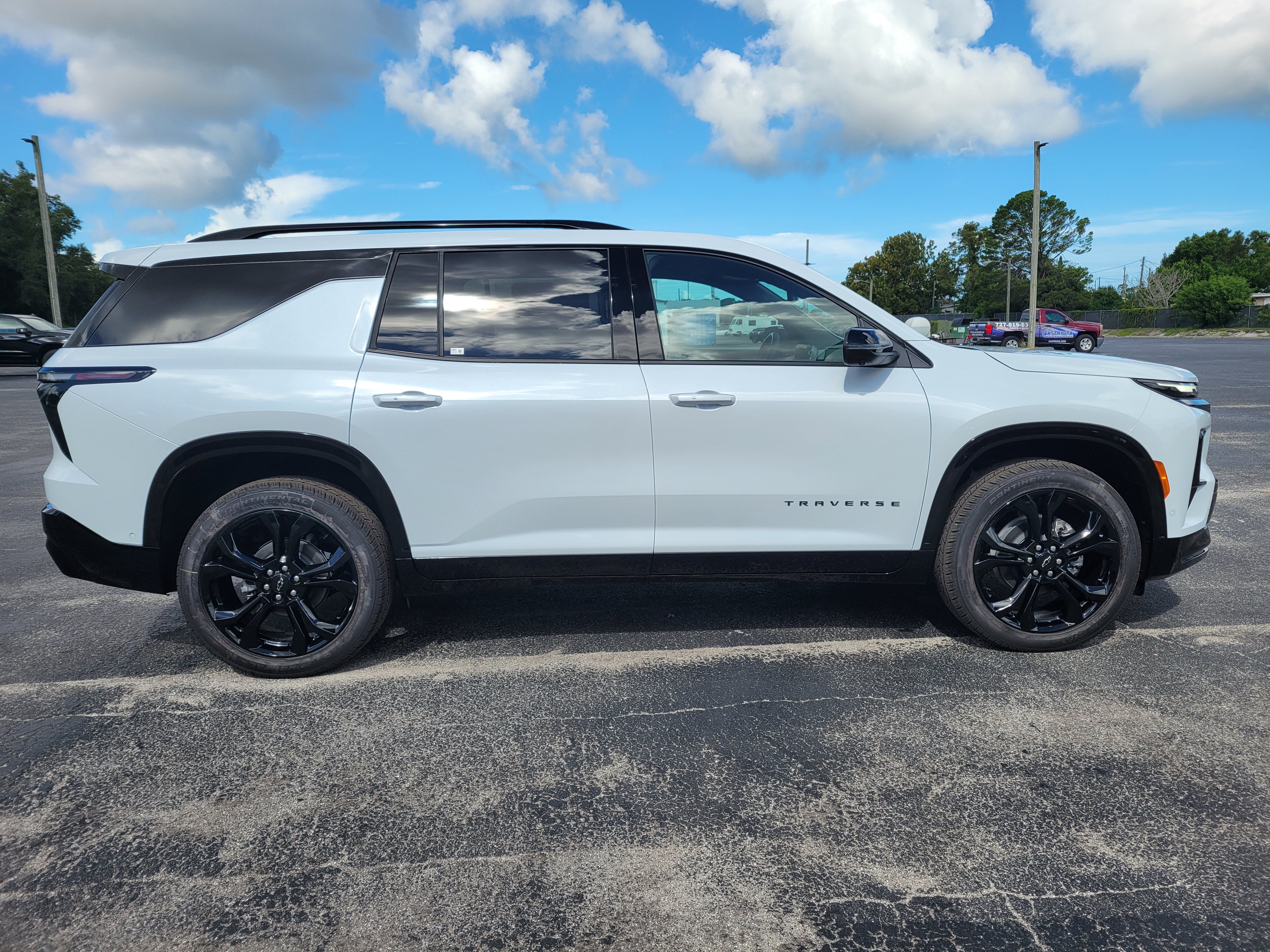 2027 Chevrolet Traverse RS