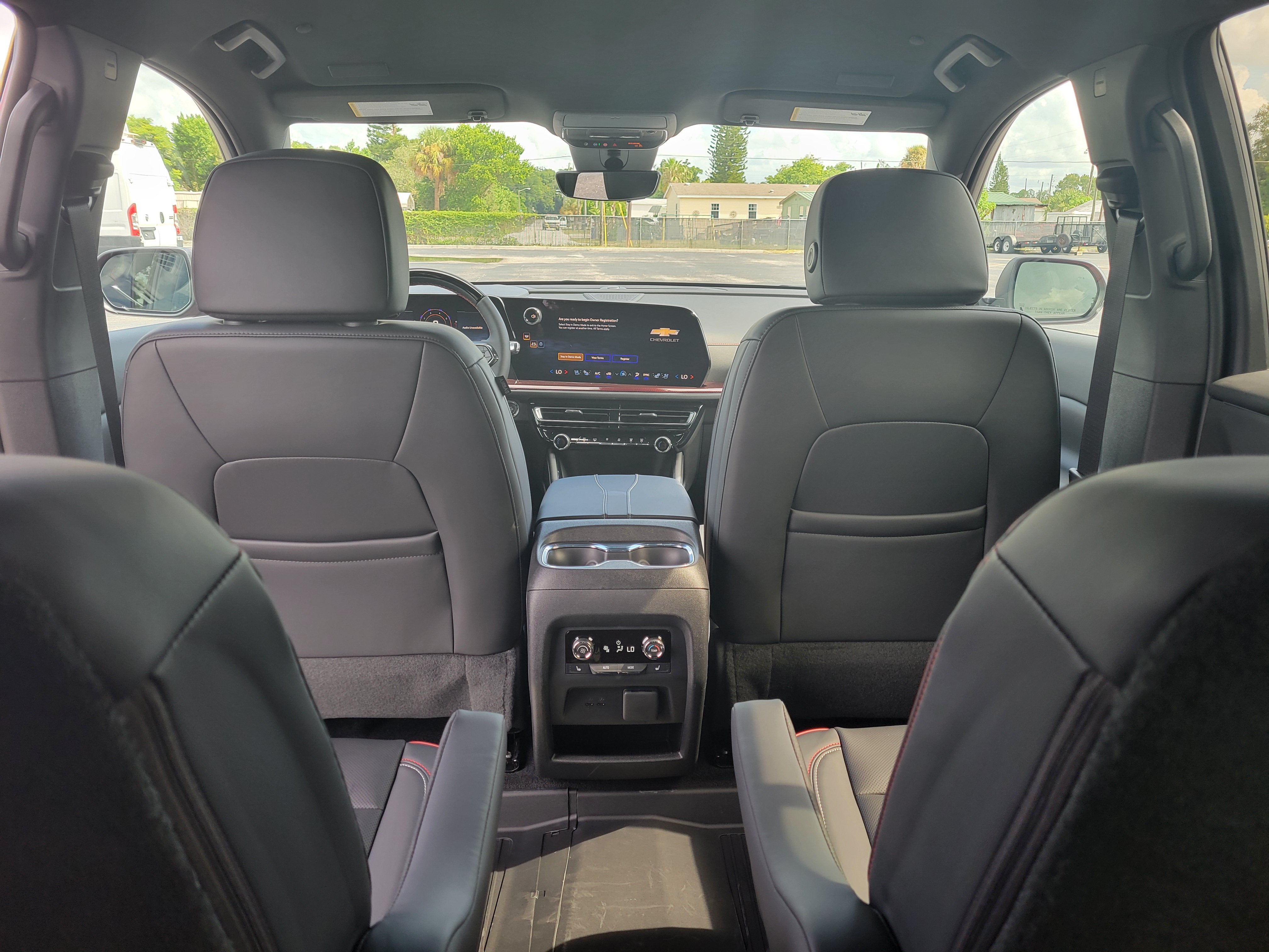 2027 Chevrolet Traverse RS