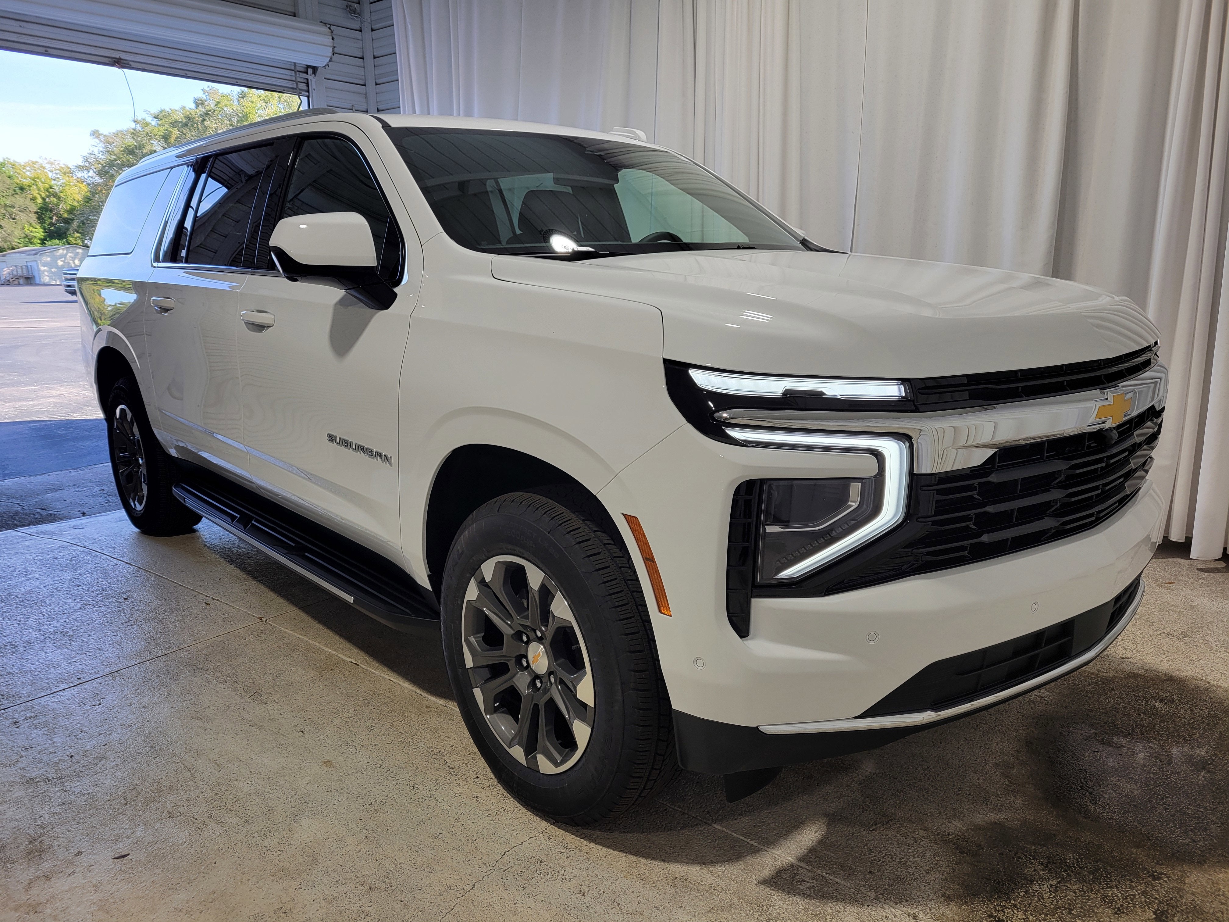 2026 Chevrolet Suburban LS