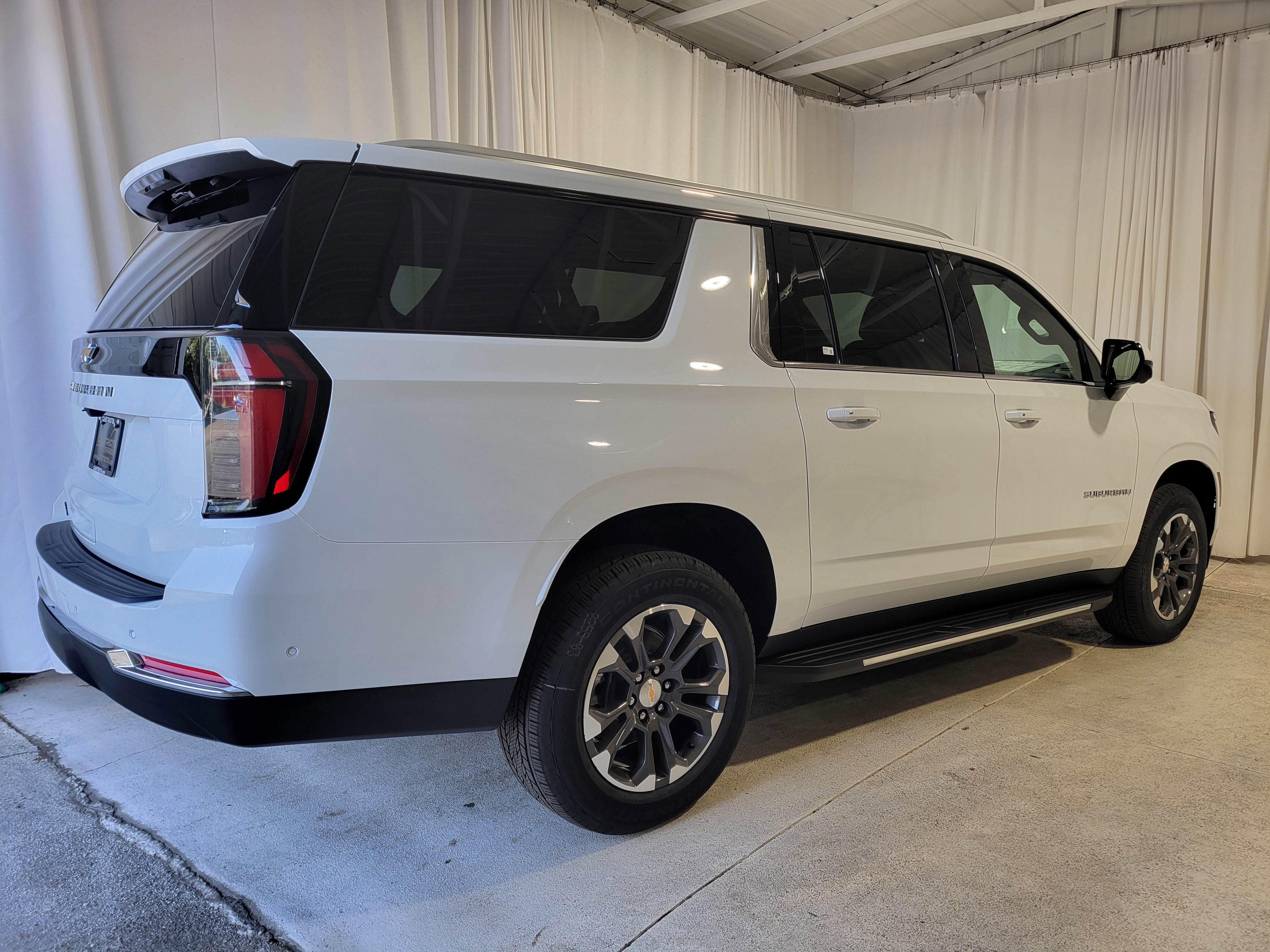 2026 Chevrolet Suburban LS