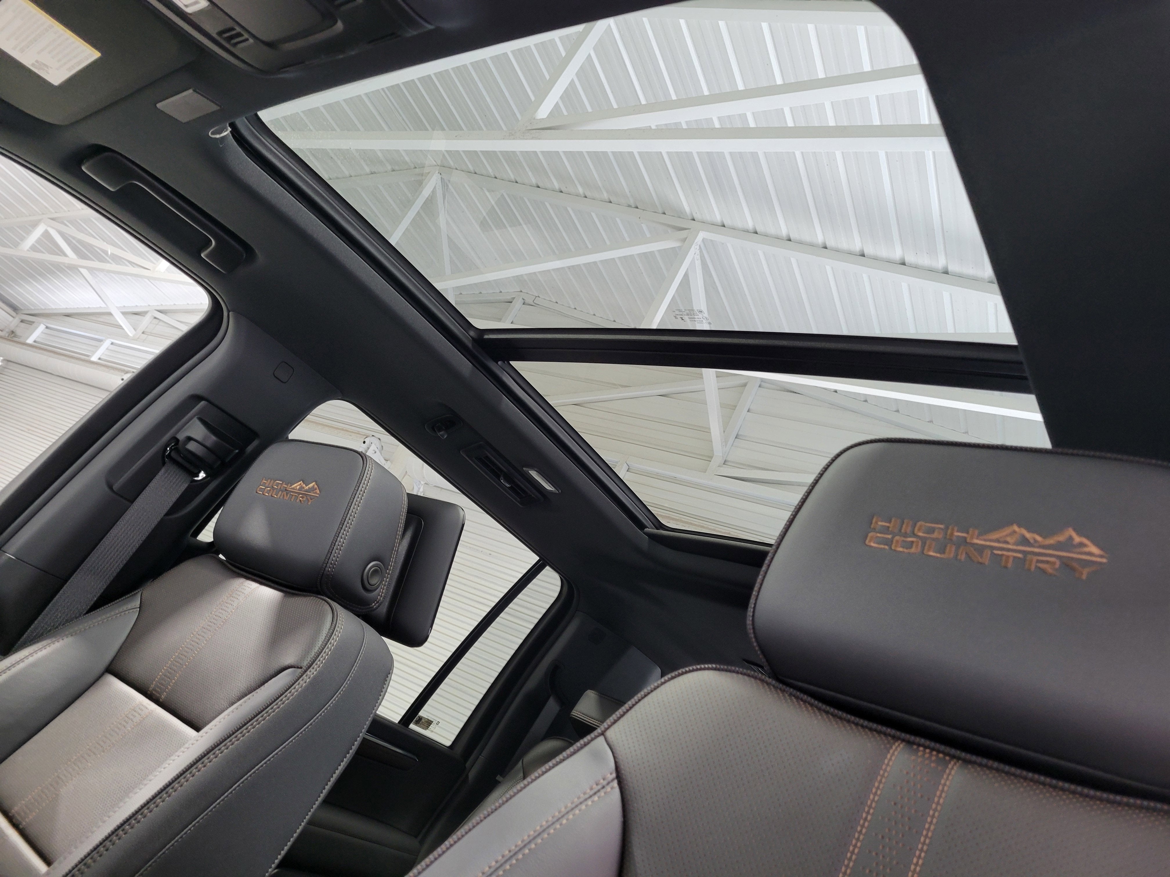 2025 Chevrolet Suburban High Country