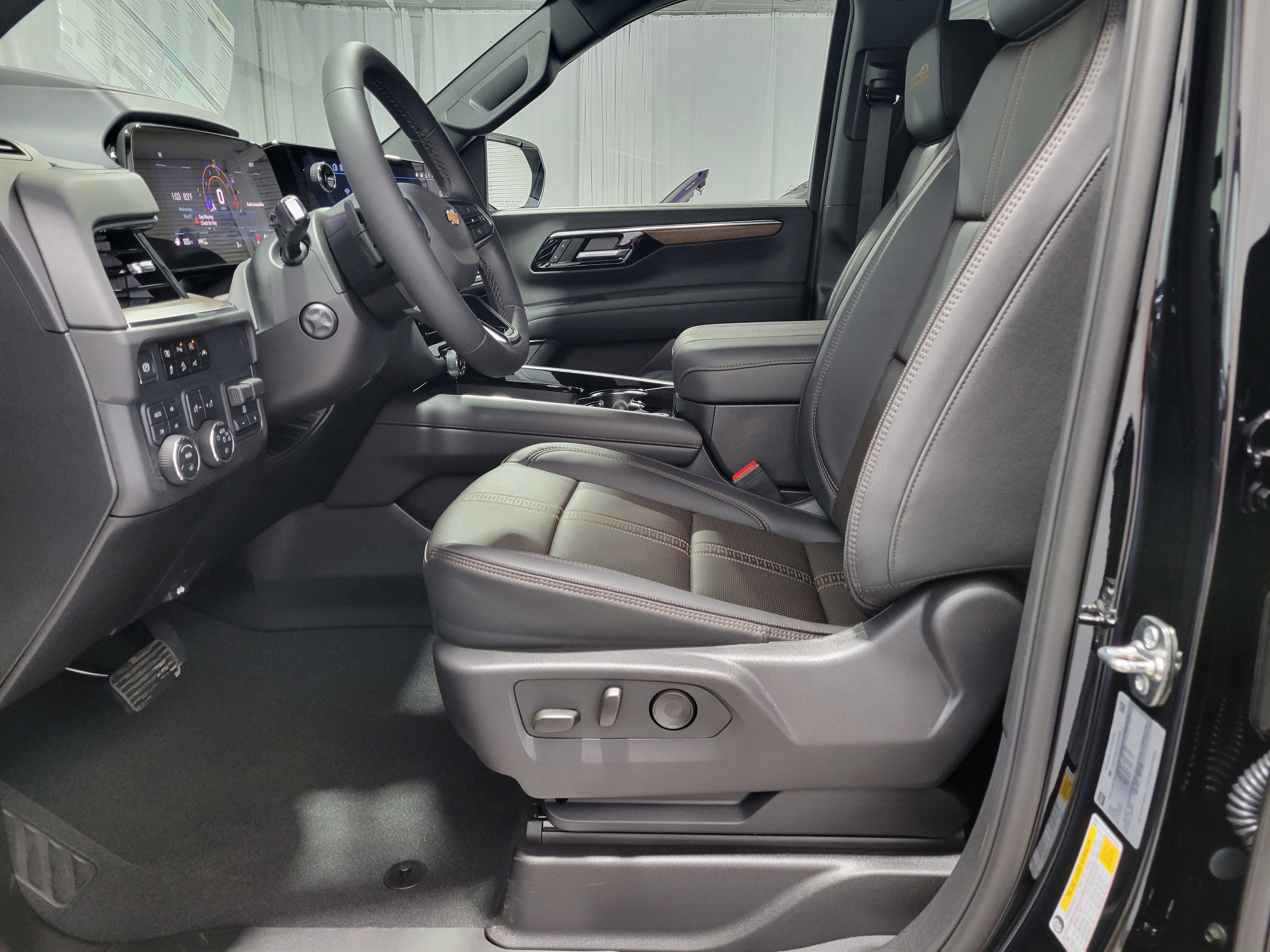 2025 Chevrolet Suburban High Country