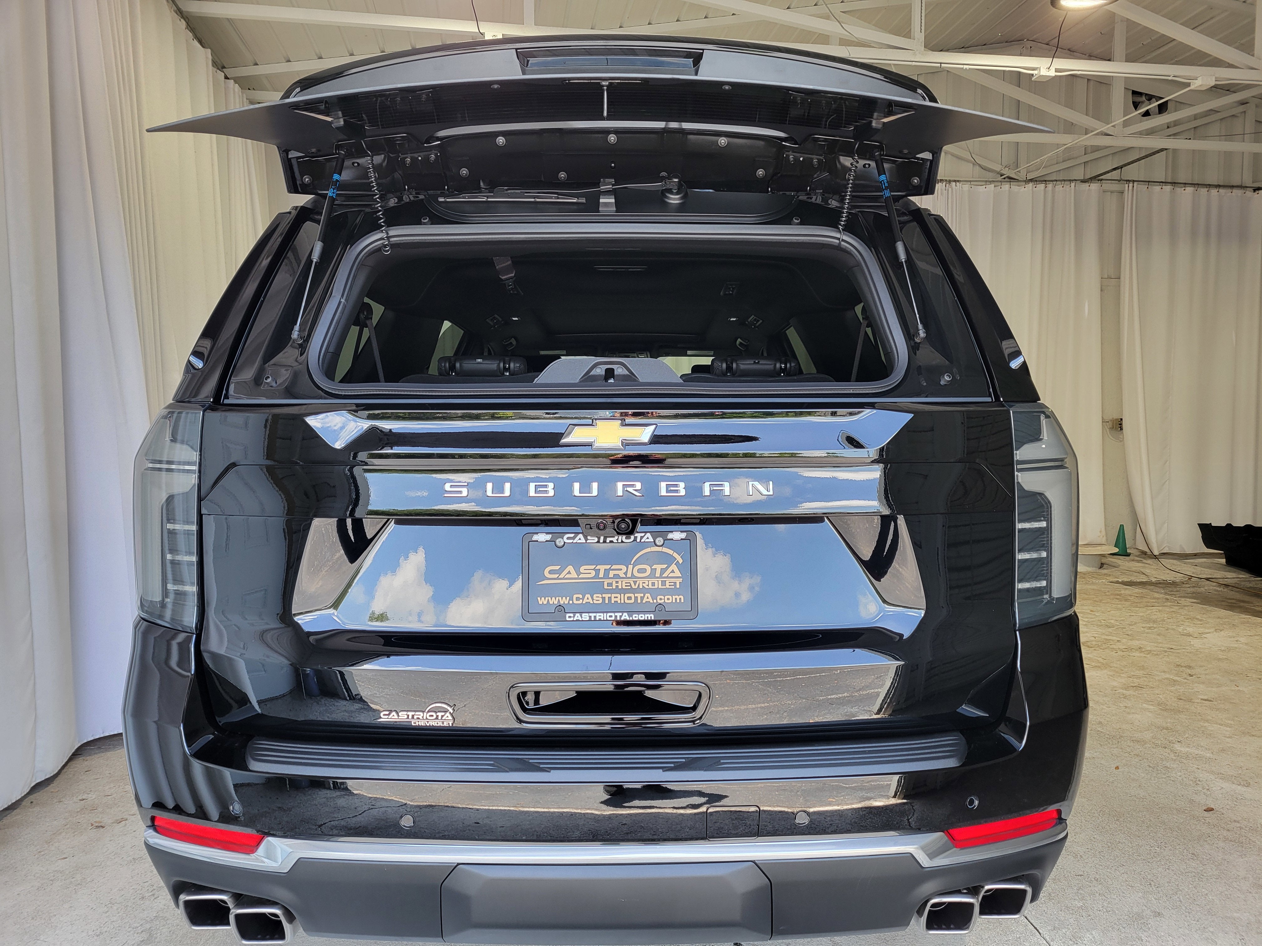 2025 Chevrolet Suburban High Country