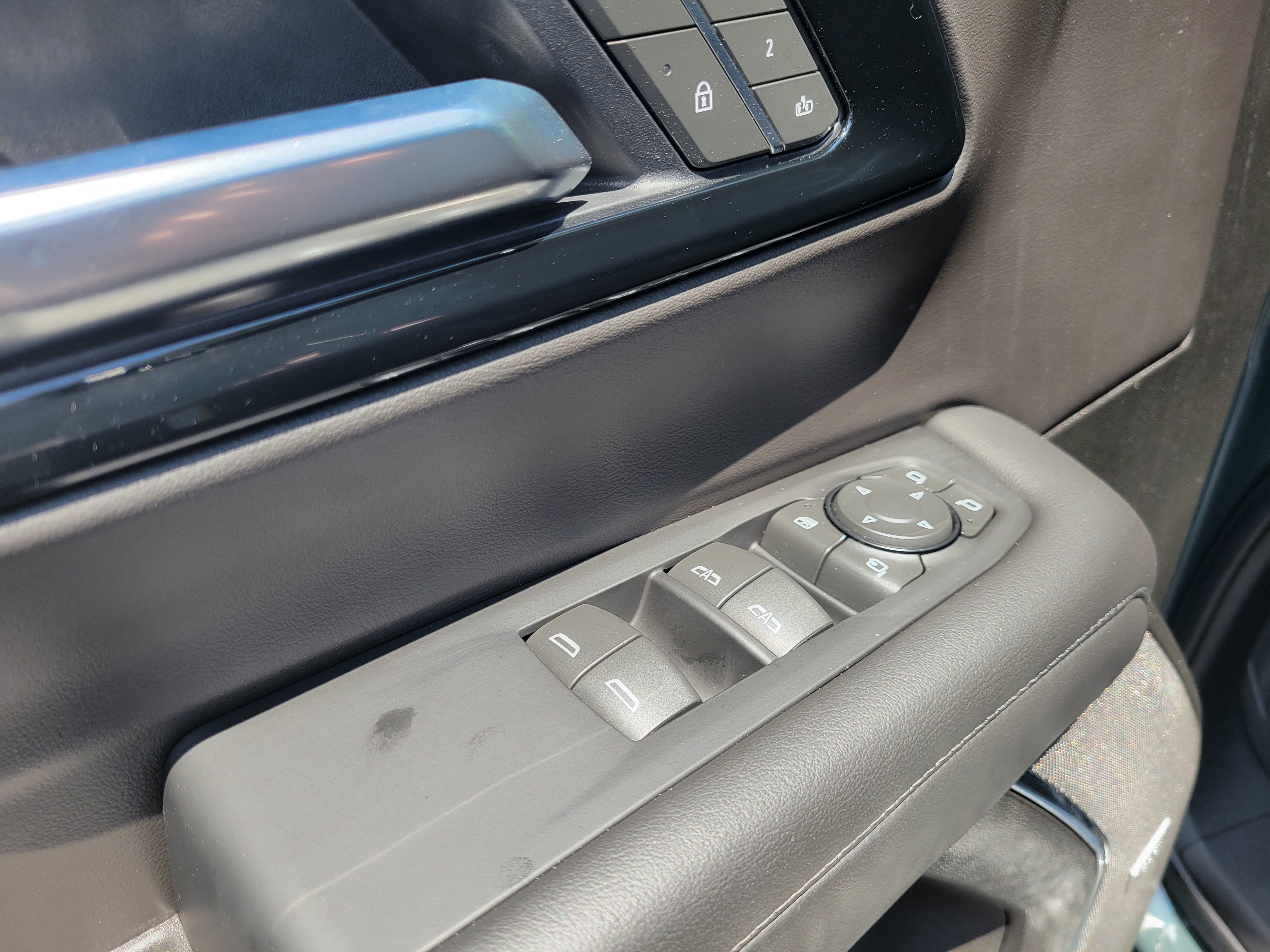 2025 Chevrolet Tahoe Z71 - Photo 32