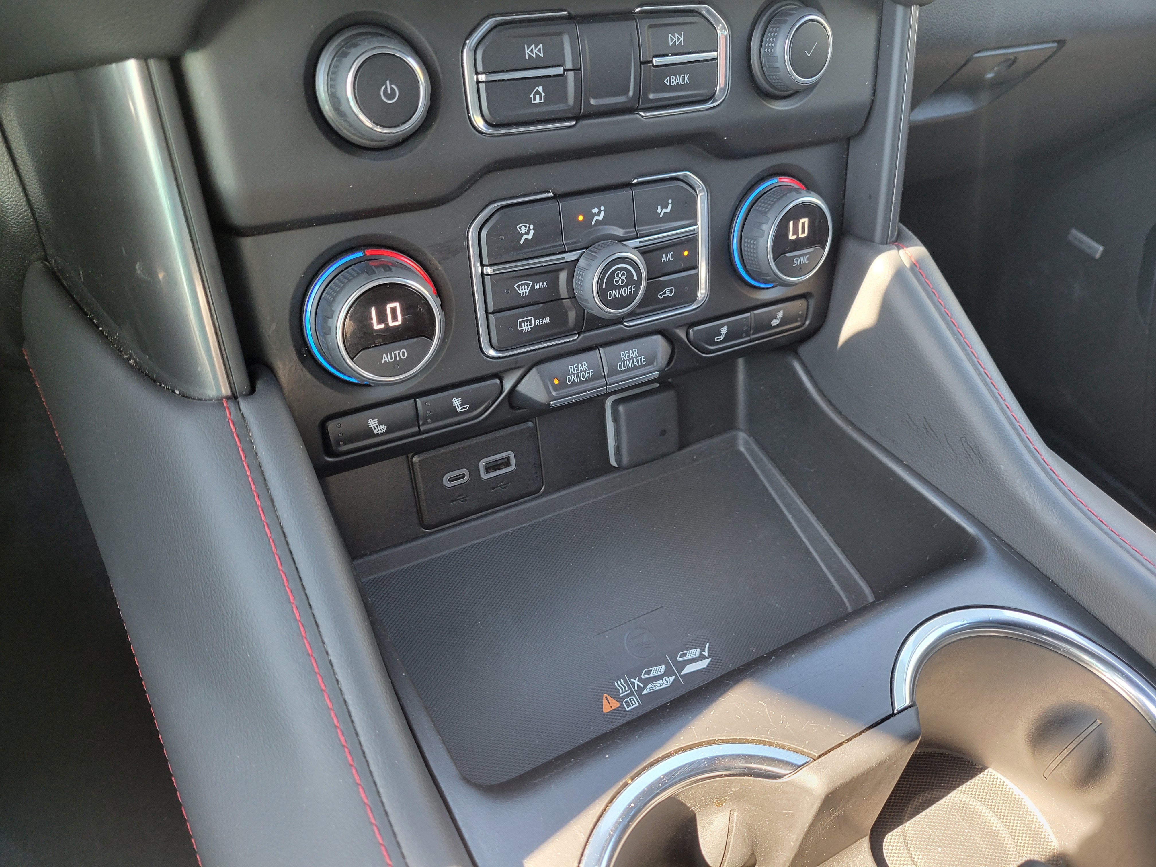 2024 Chevrolet Tahoe RST