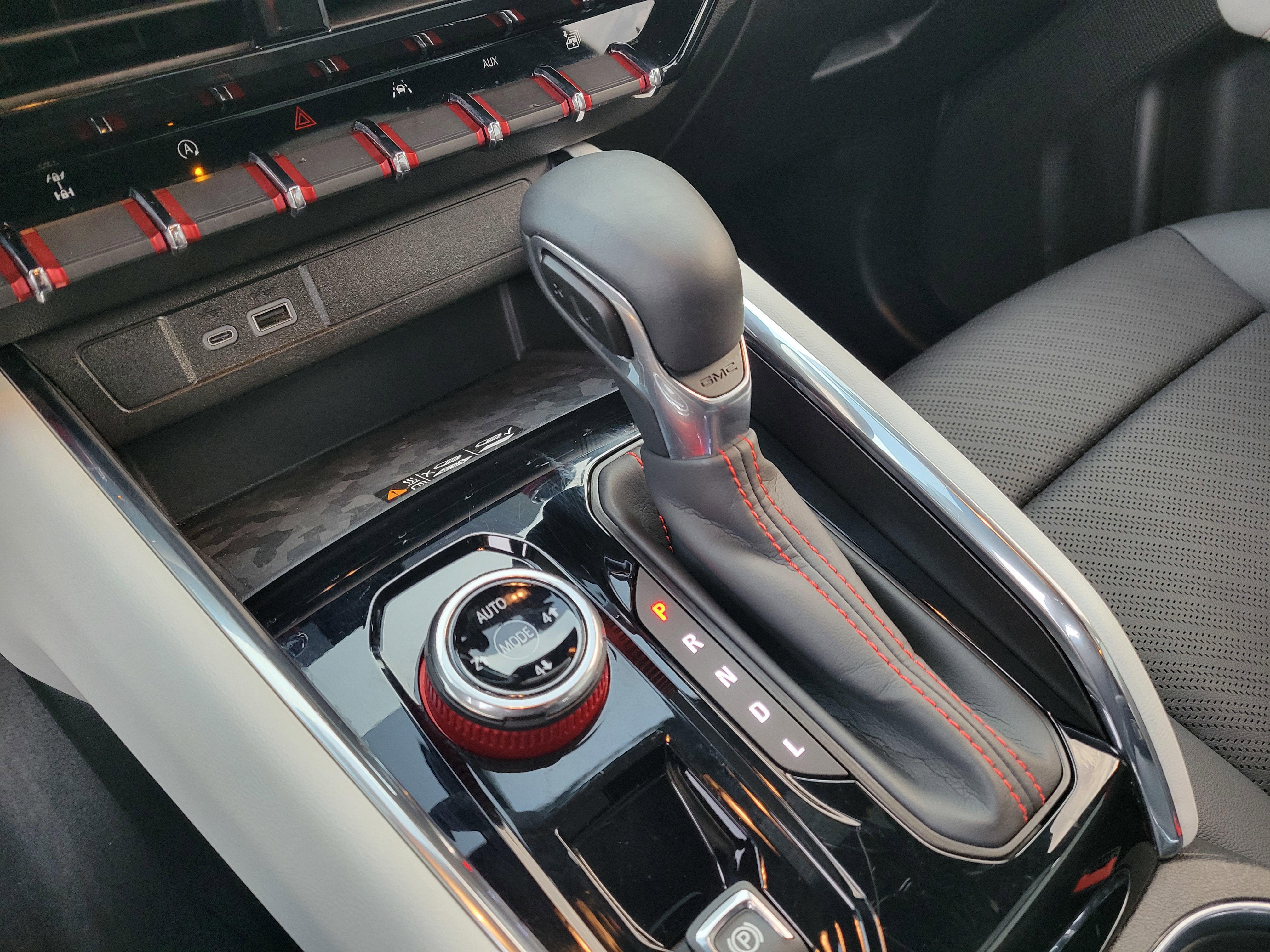 2024 GMC Canyon AT4X