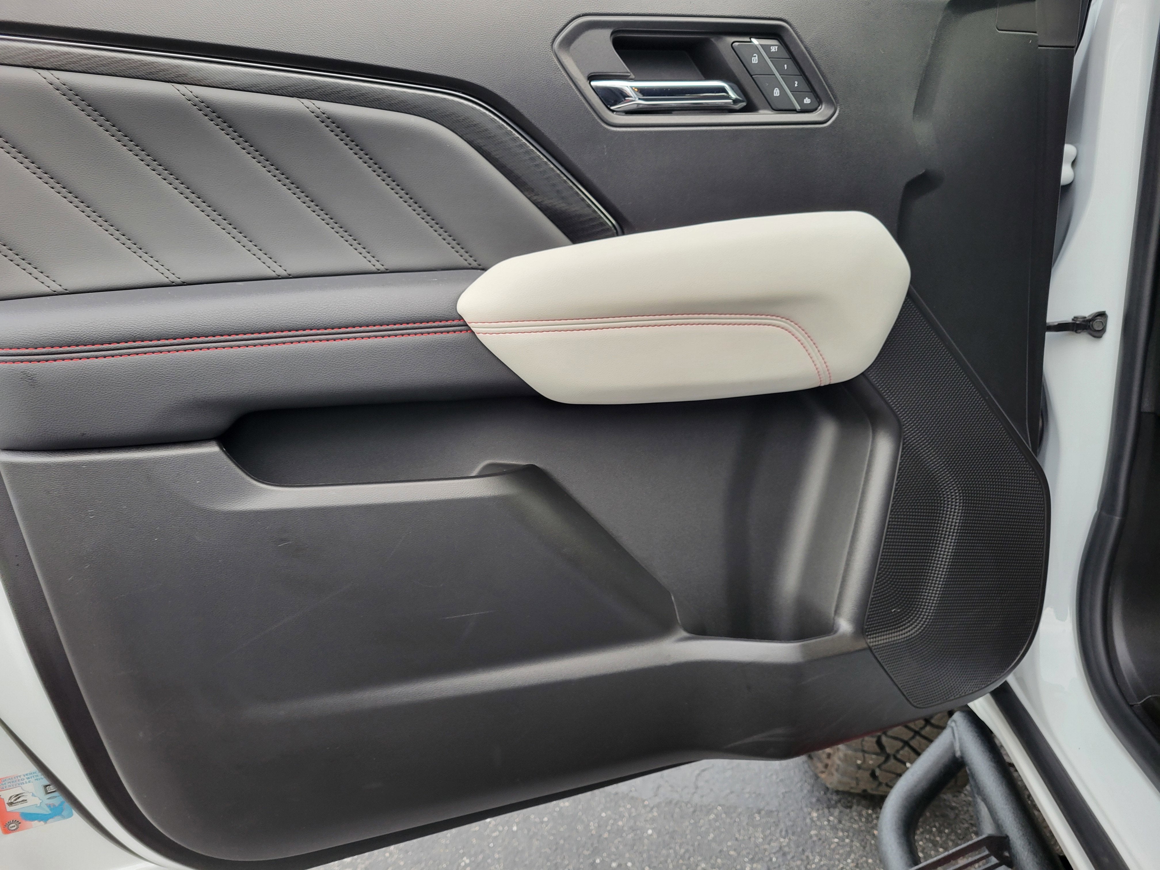 2024 GMC Canyon AT4X