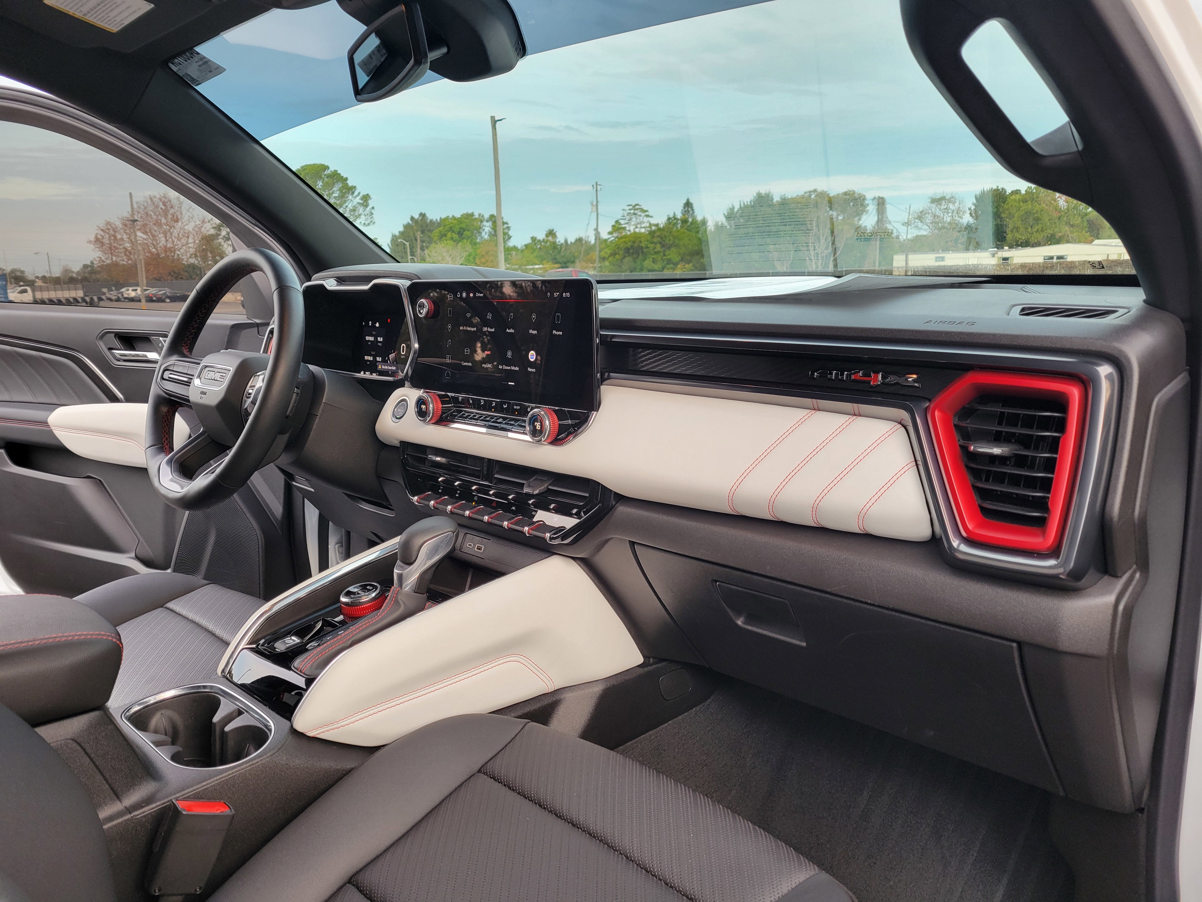 2024 GMC Canyon AT4X