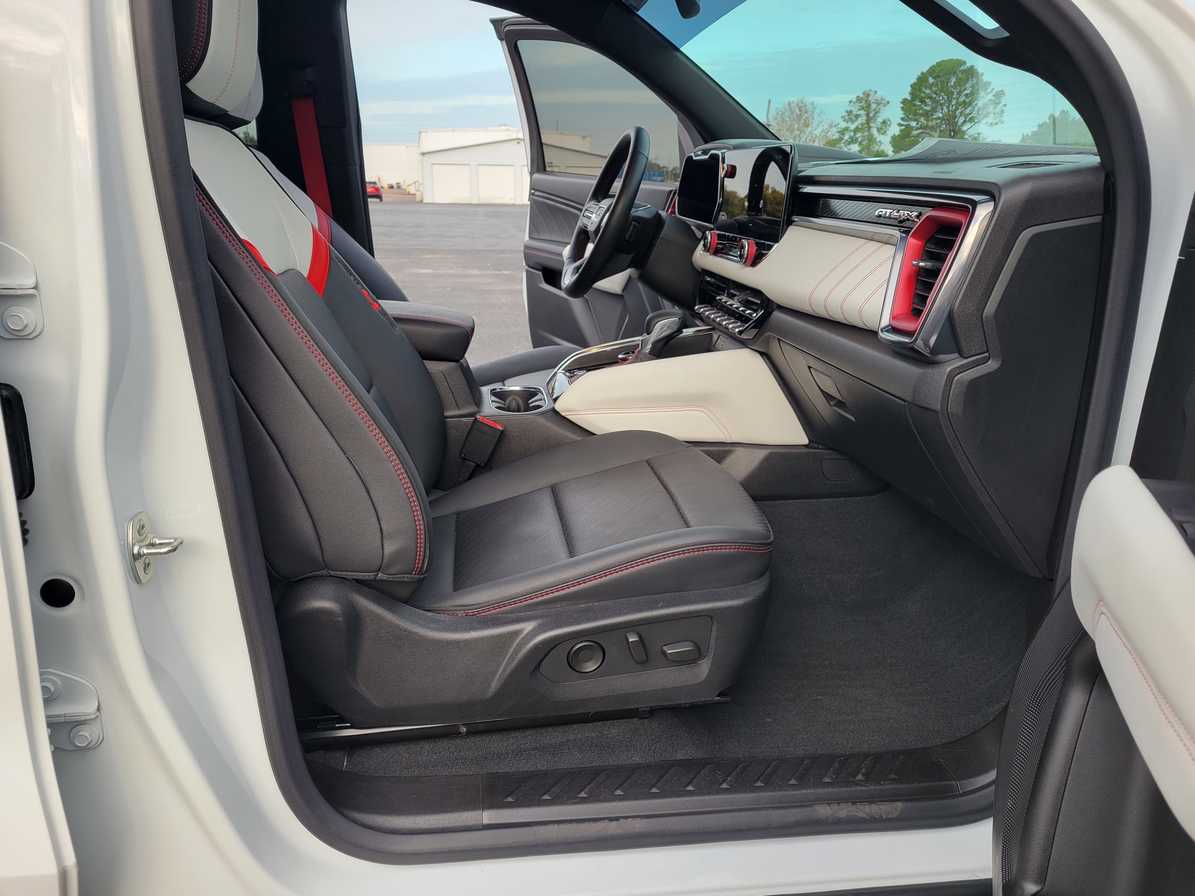 2024 GMC Canyon AT4X