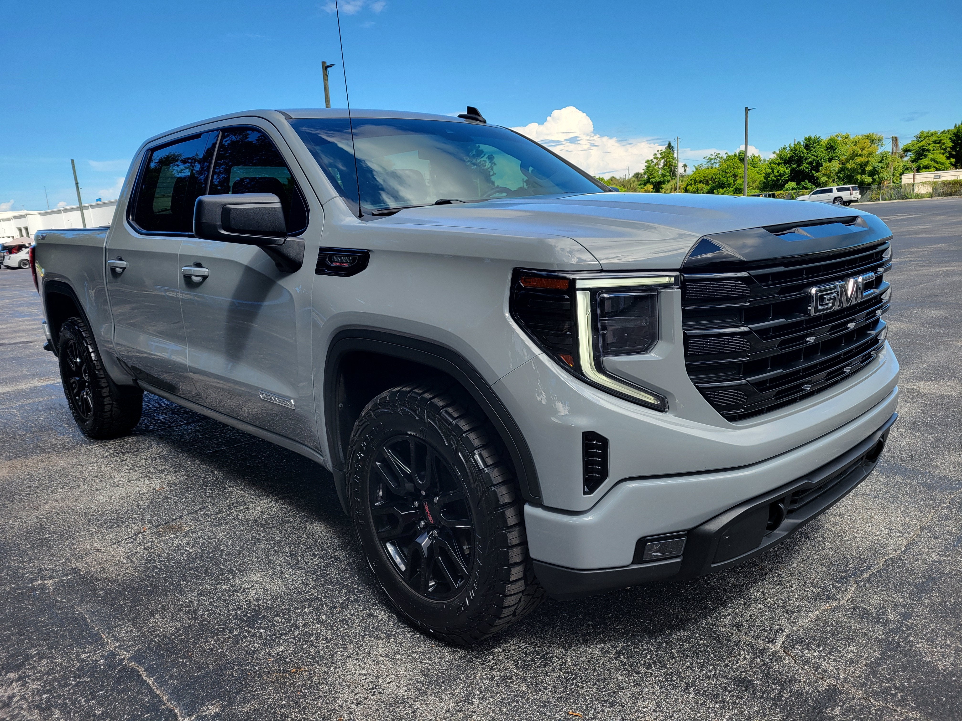 2024 GMC Sierra 1500 Elevation