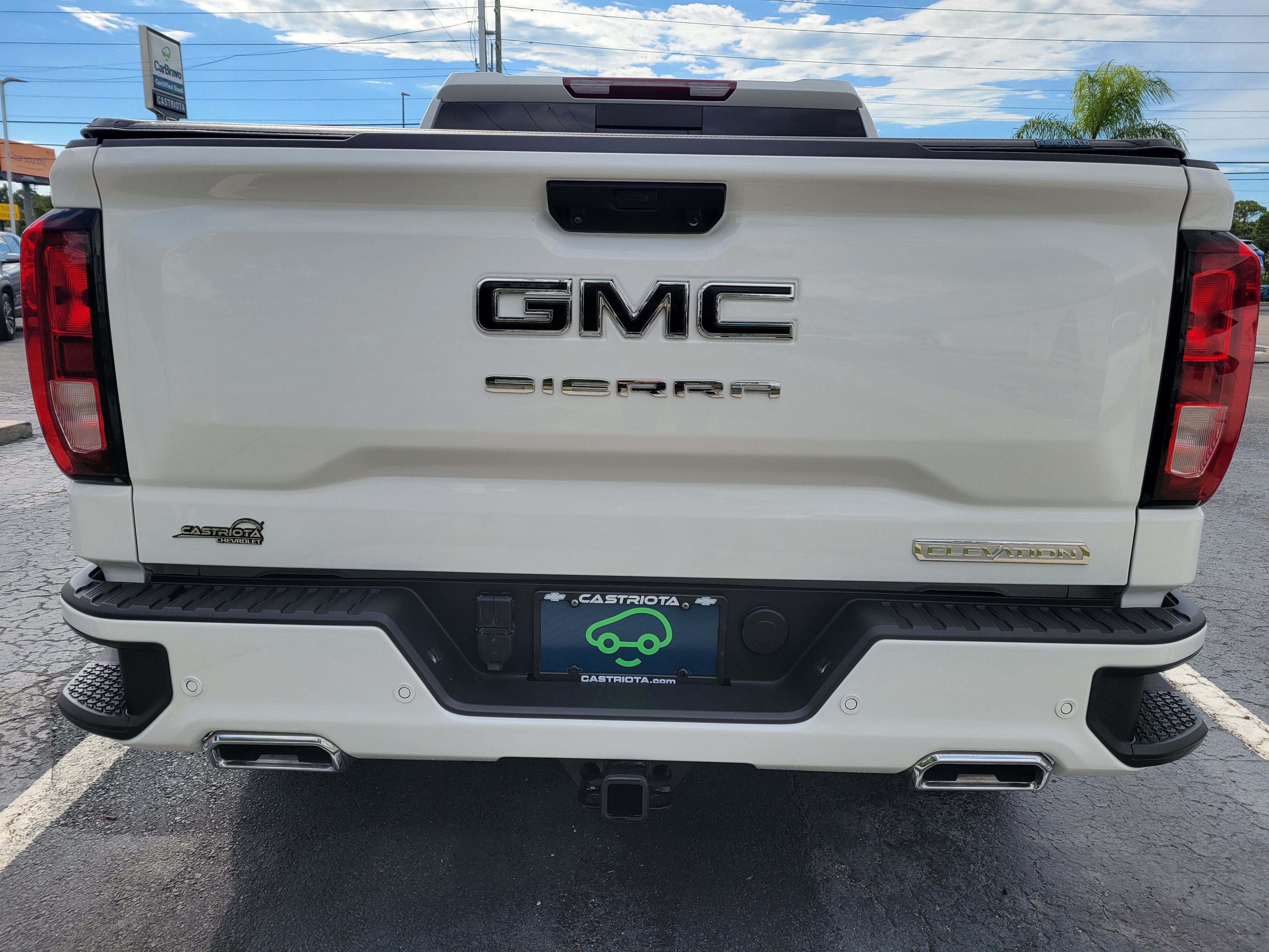 2025 GMC Sierra 1500 Elevation
