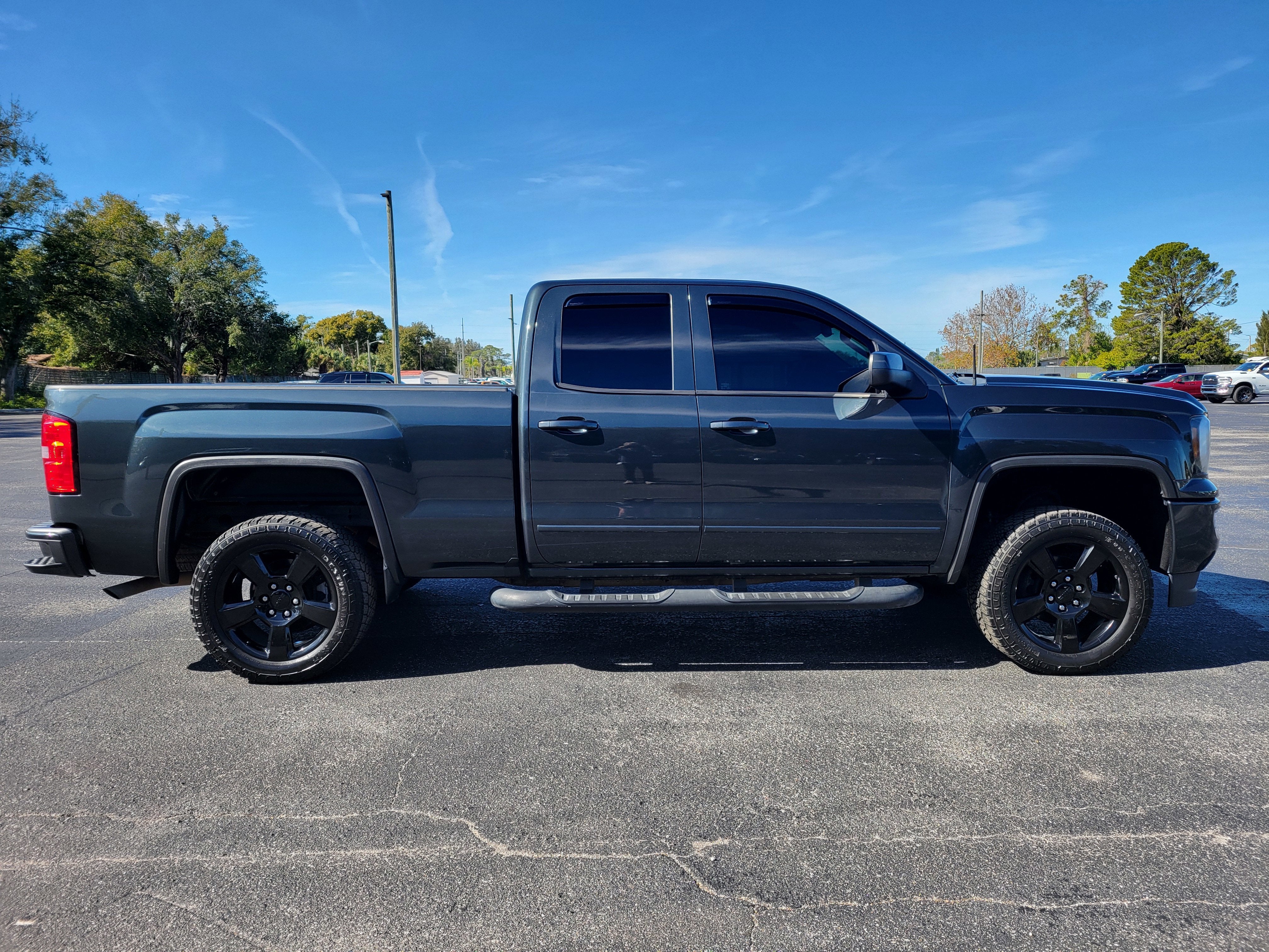 2018 GMC Sierra 1500 4WD Double Cab 143.5"