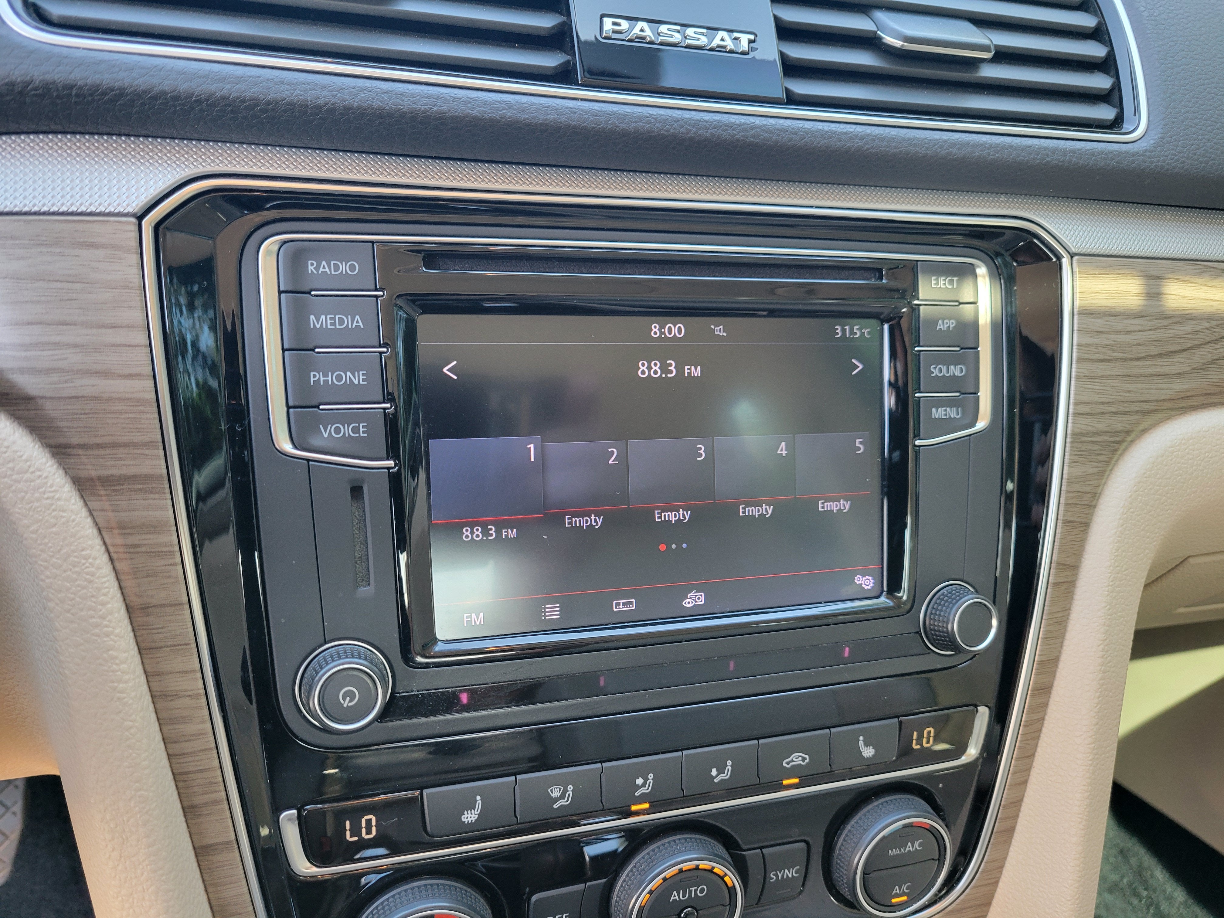 2018 Volkswagen Passat 2.0T SE