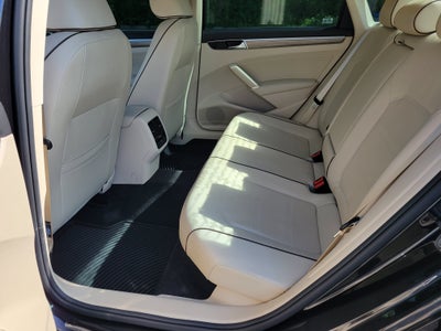 2018 Volkswagen Passat 2.0T SE