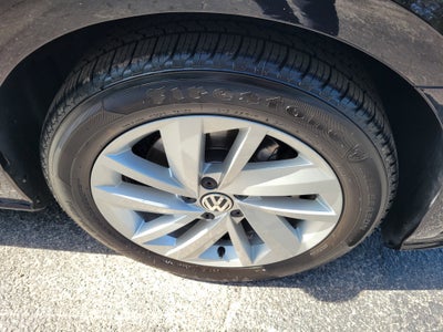 2018 Volkswagen Passat 2.0T SE