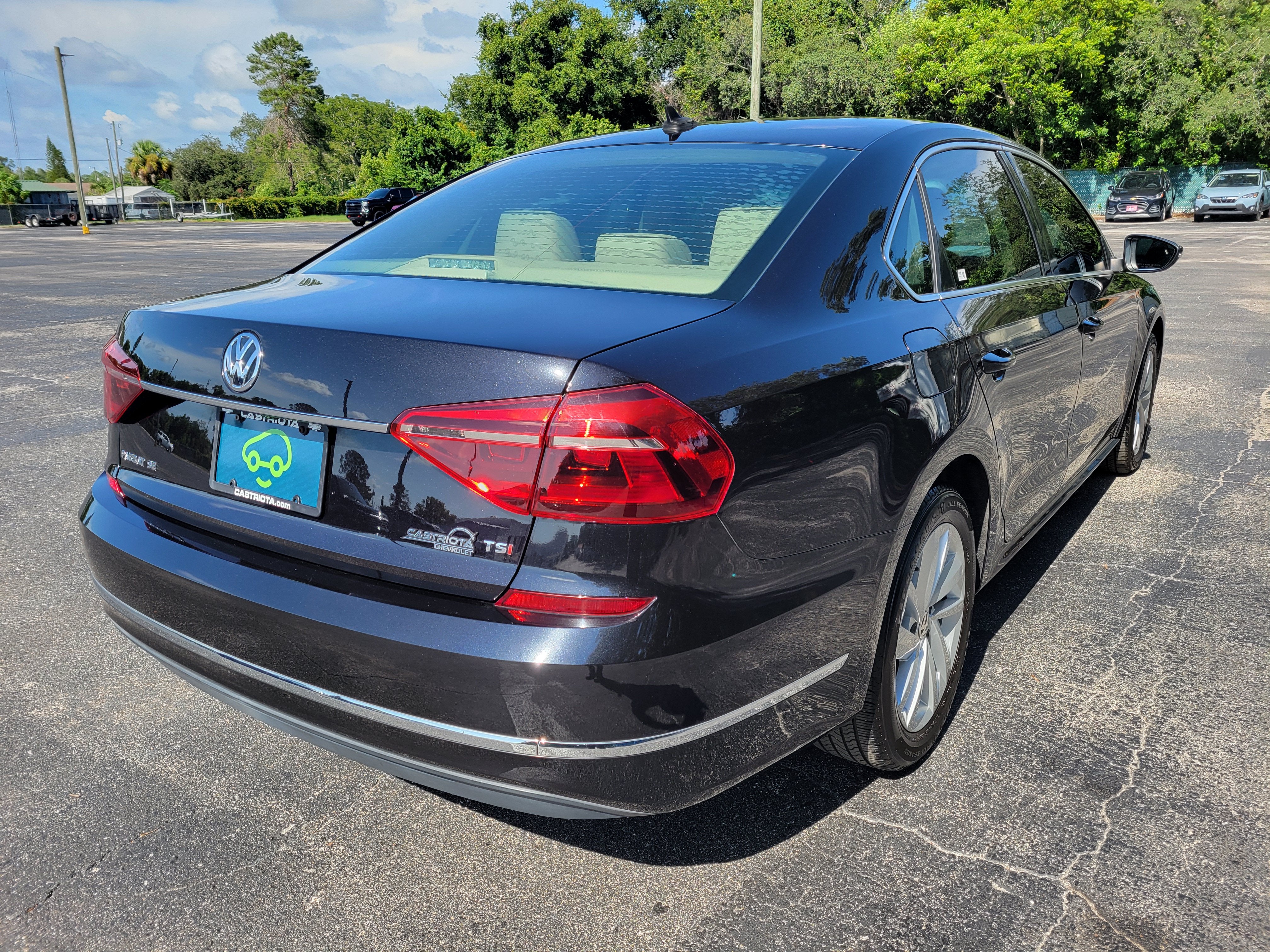2018 Volkswagen Passat 2.0T SE