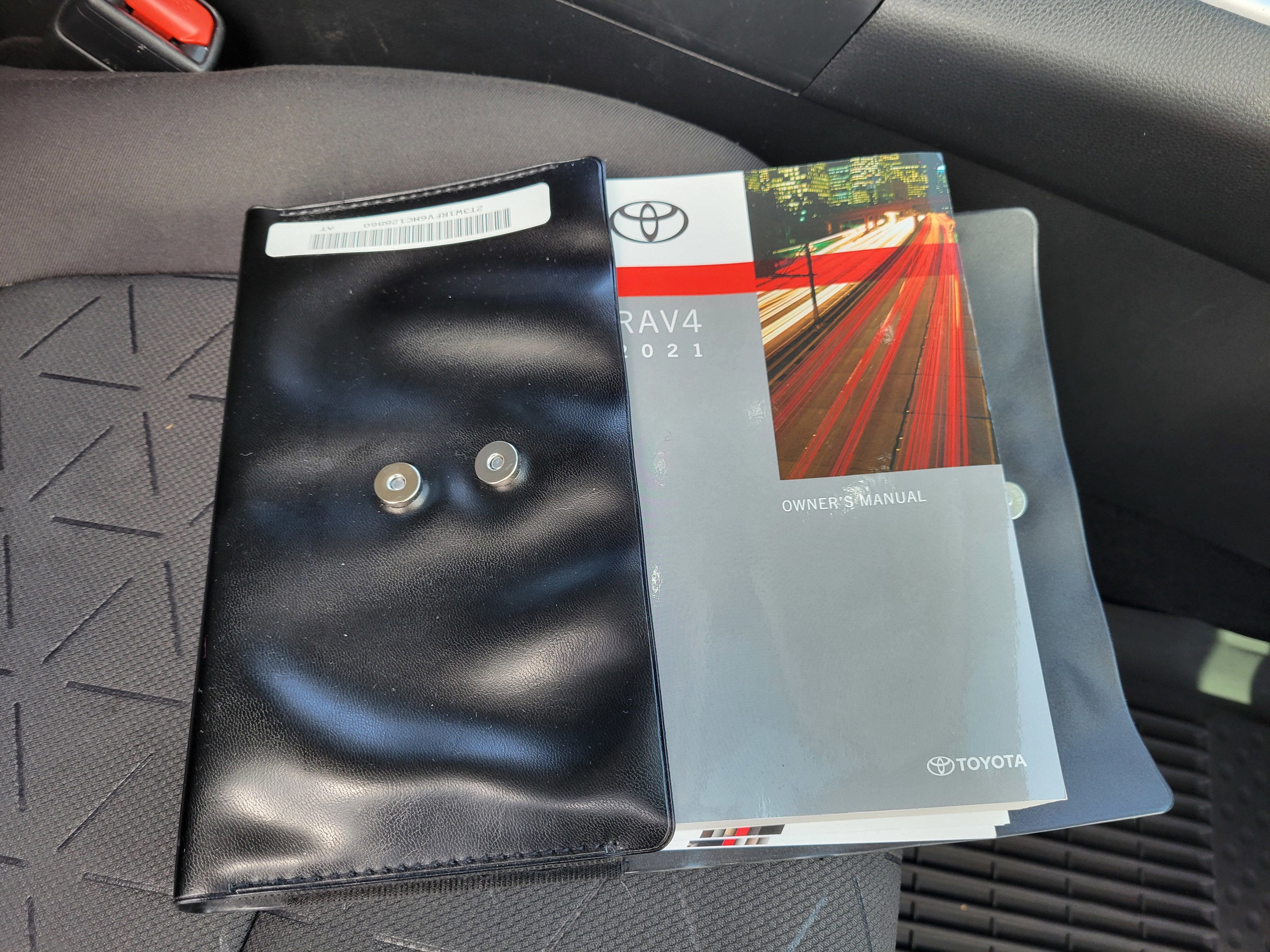 2021 Toyota RAV4 XLE