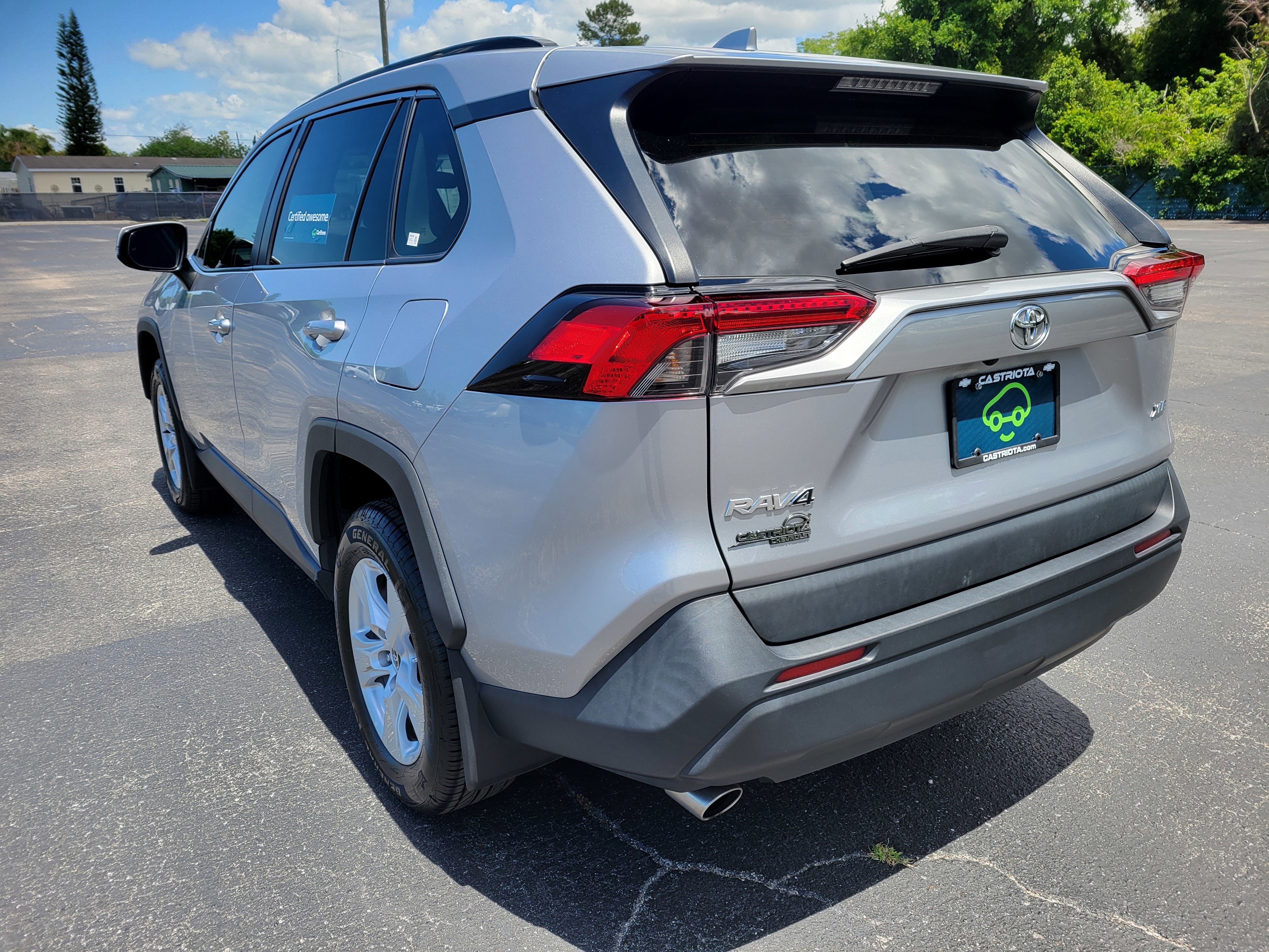 2021 Toyota RAV4 XLE