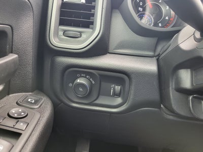 2023 RAM 3500 Tradesman Crew Cab 4x4 6'4" Box