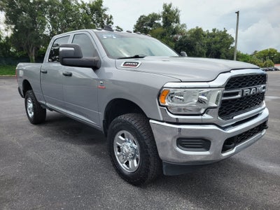 2023 RAM 3500 Tradesman Crew Cab 4x4 6'4" Box