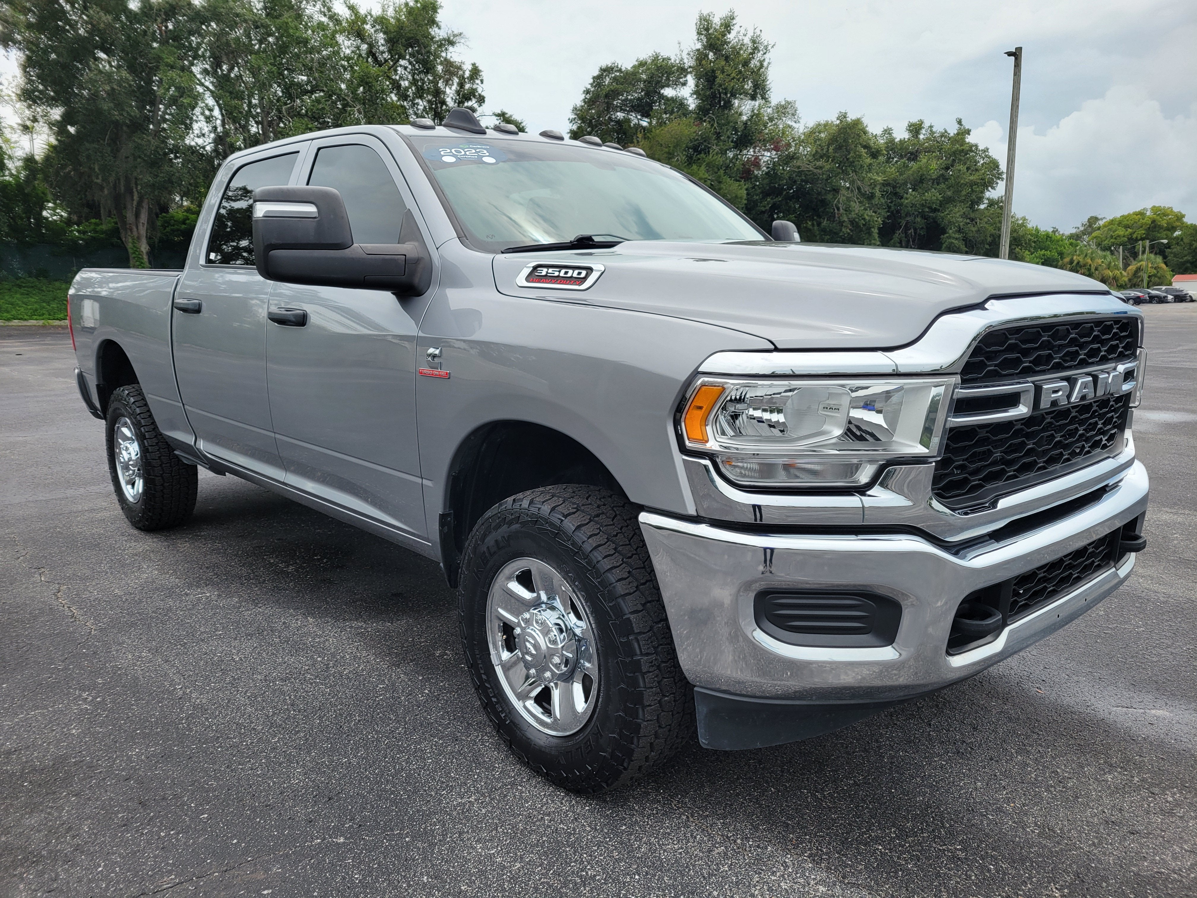 2023 RAM 3500 Tradesman Crew Cab 4x4 6'4" Box