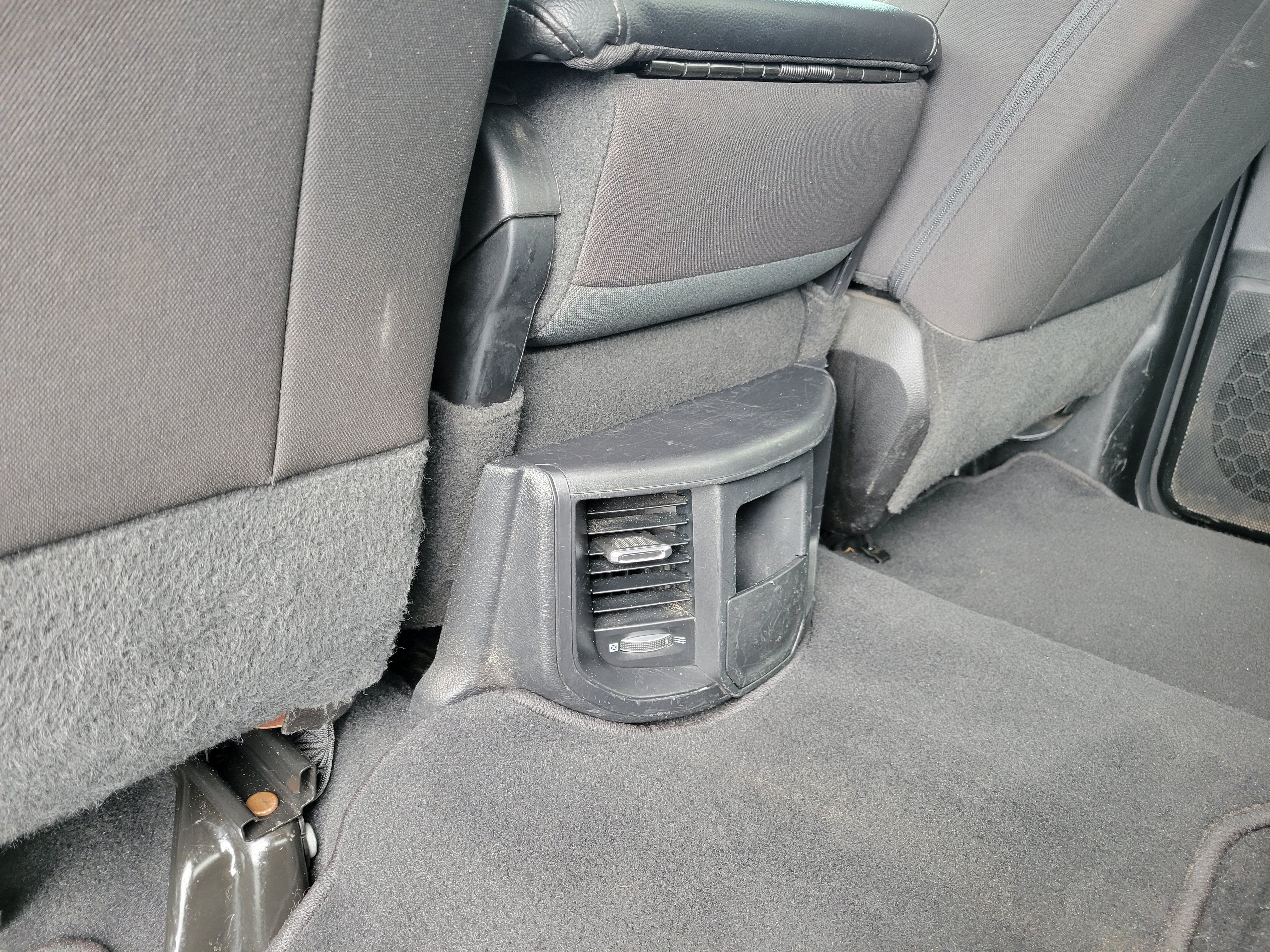 2023 RAM 3500 Tradesman Crew Cab 4x4 6'4" Box