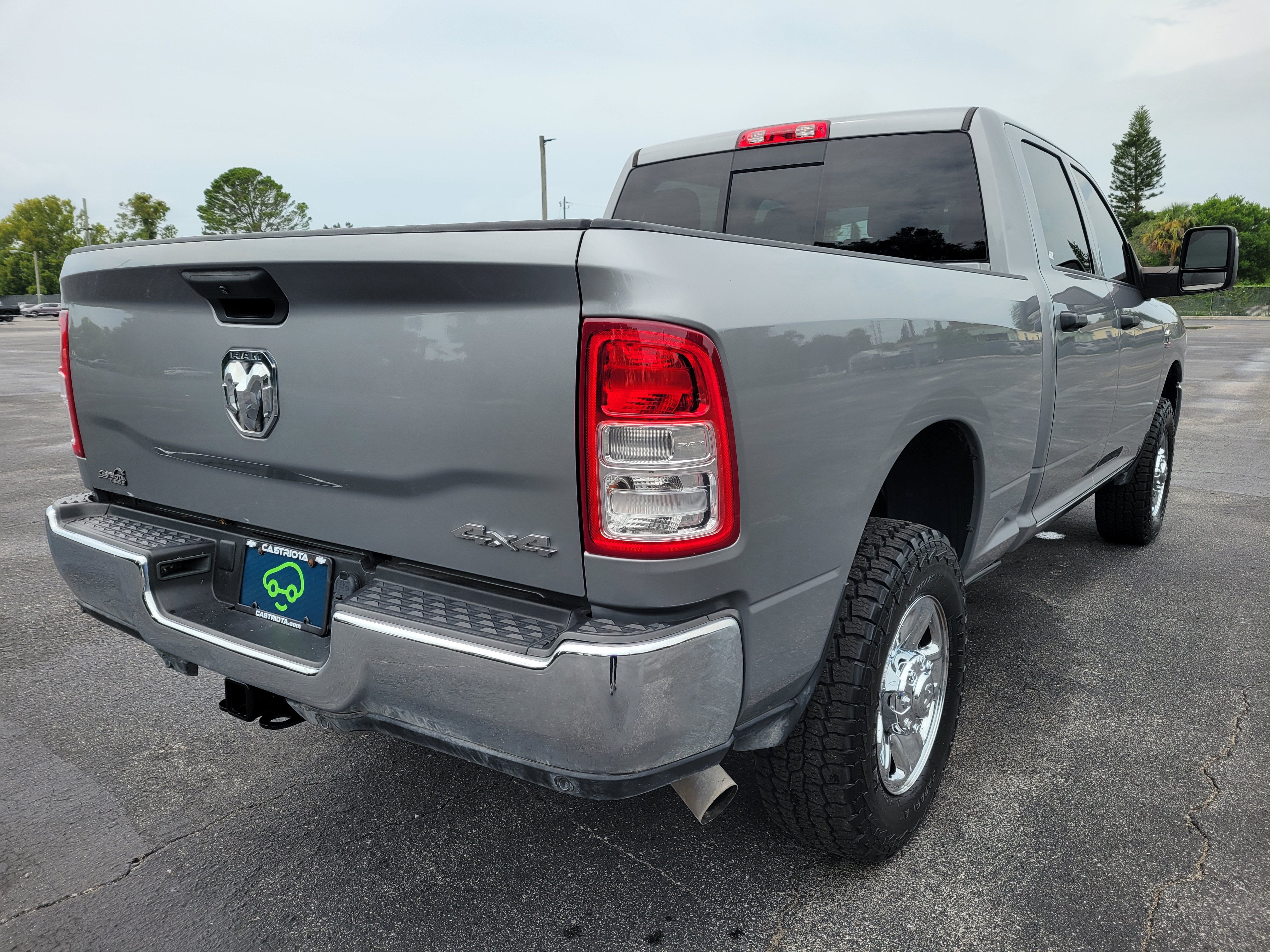 2023 RAM 3500 Tradesman Crew Cab 4x4 6'4" Box