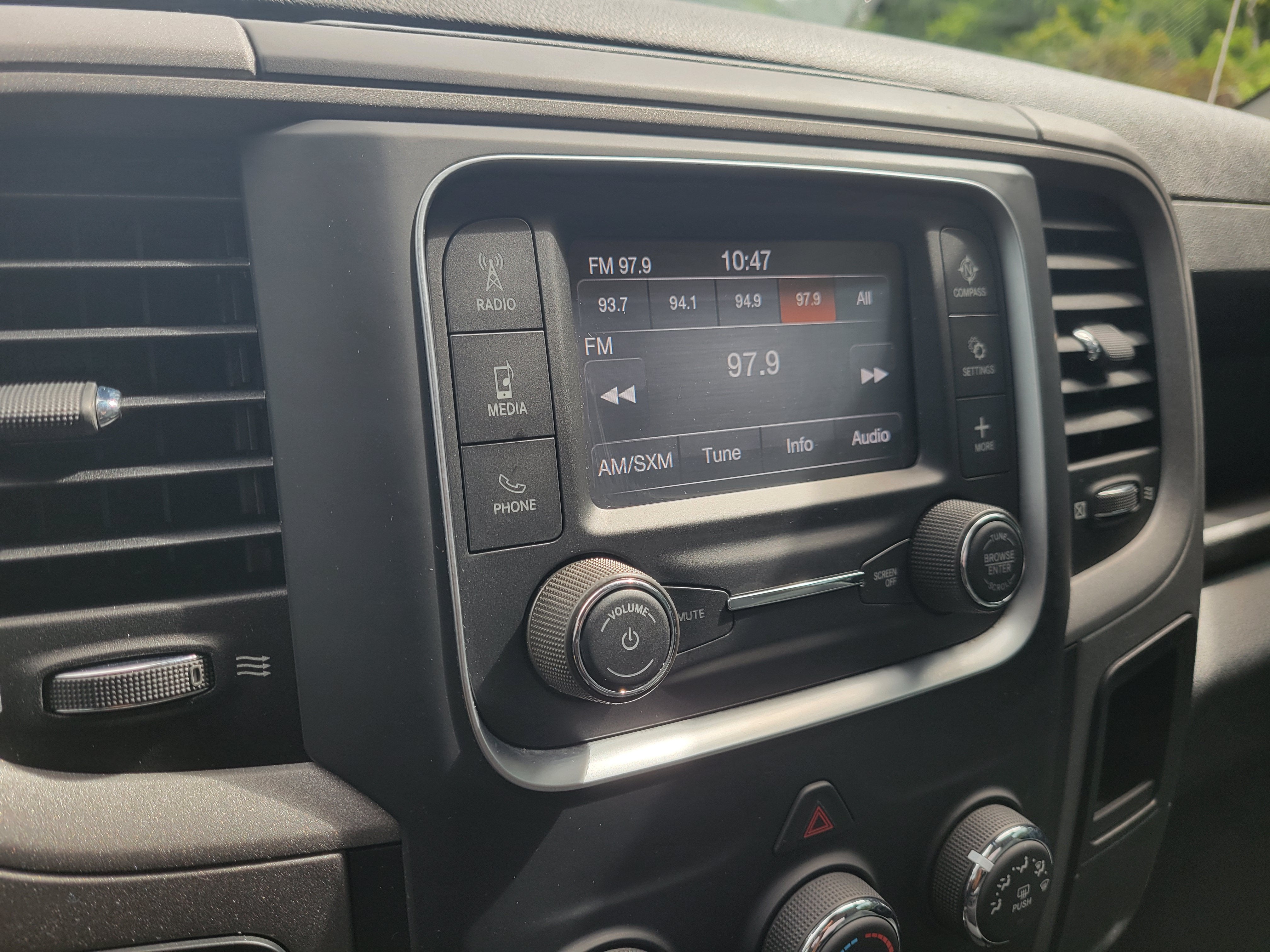 2023 RAM 1500 Classic Tradesman Regular Cab 4x2 8' Box