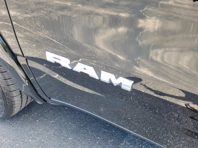 2026 RAM 1500 Laramie Crew Cab 4x4 5'7" Box