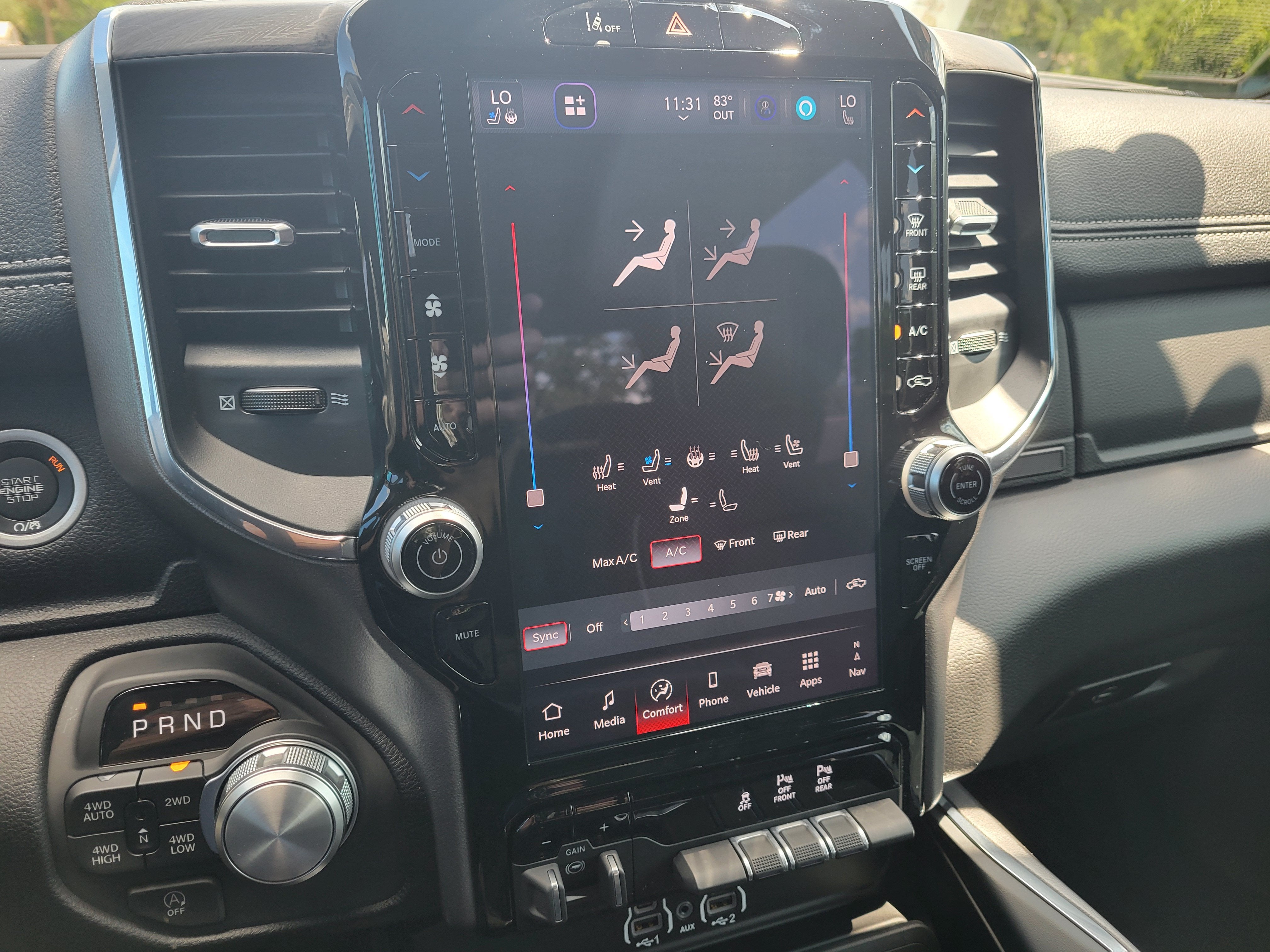 2026 RAM 1500 Laramie Crew Cab 4x4 5'7" Box