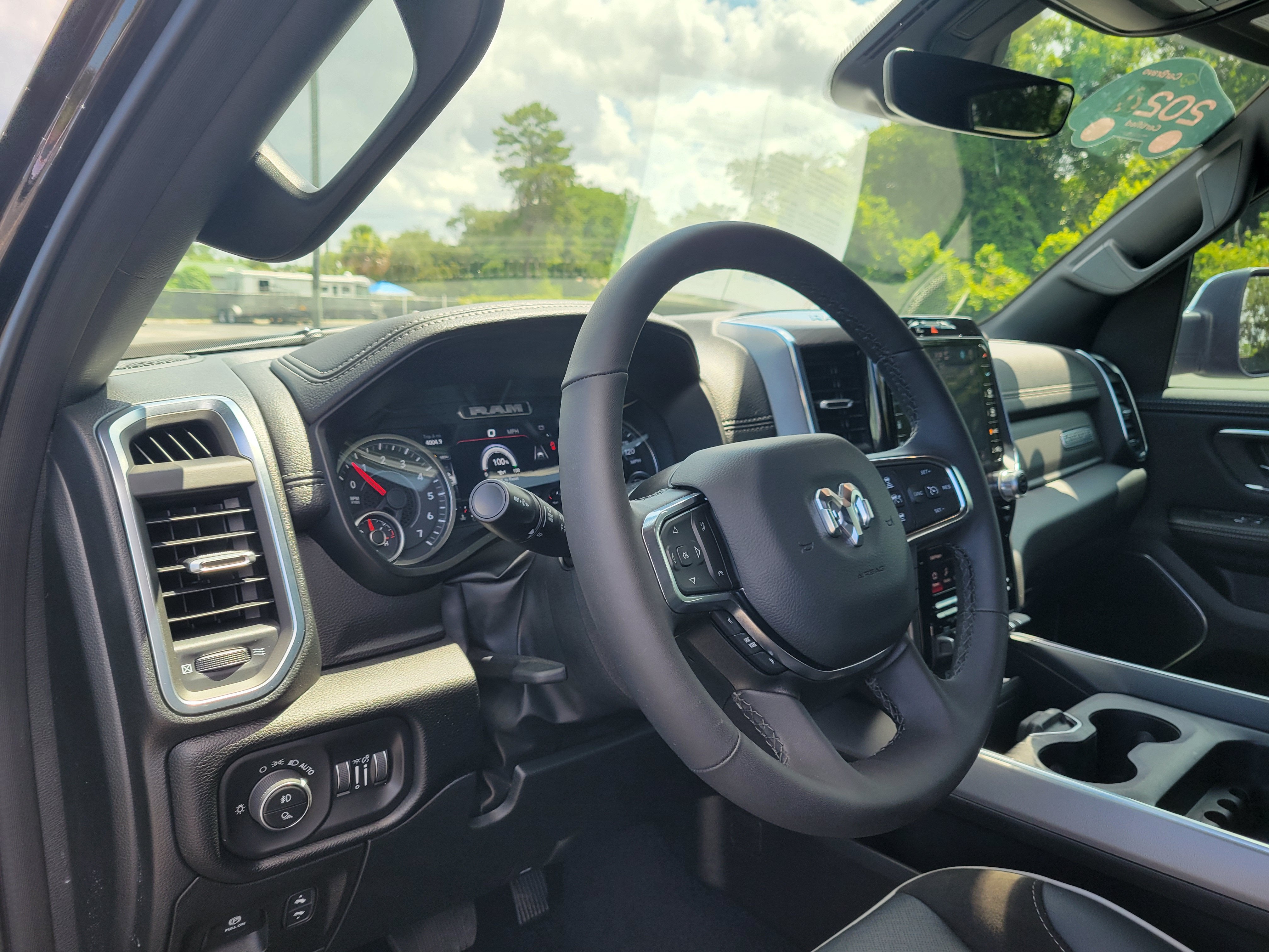 2026 RAM 1500 Laramie Crew Cab 4x4 5'7" Box