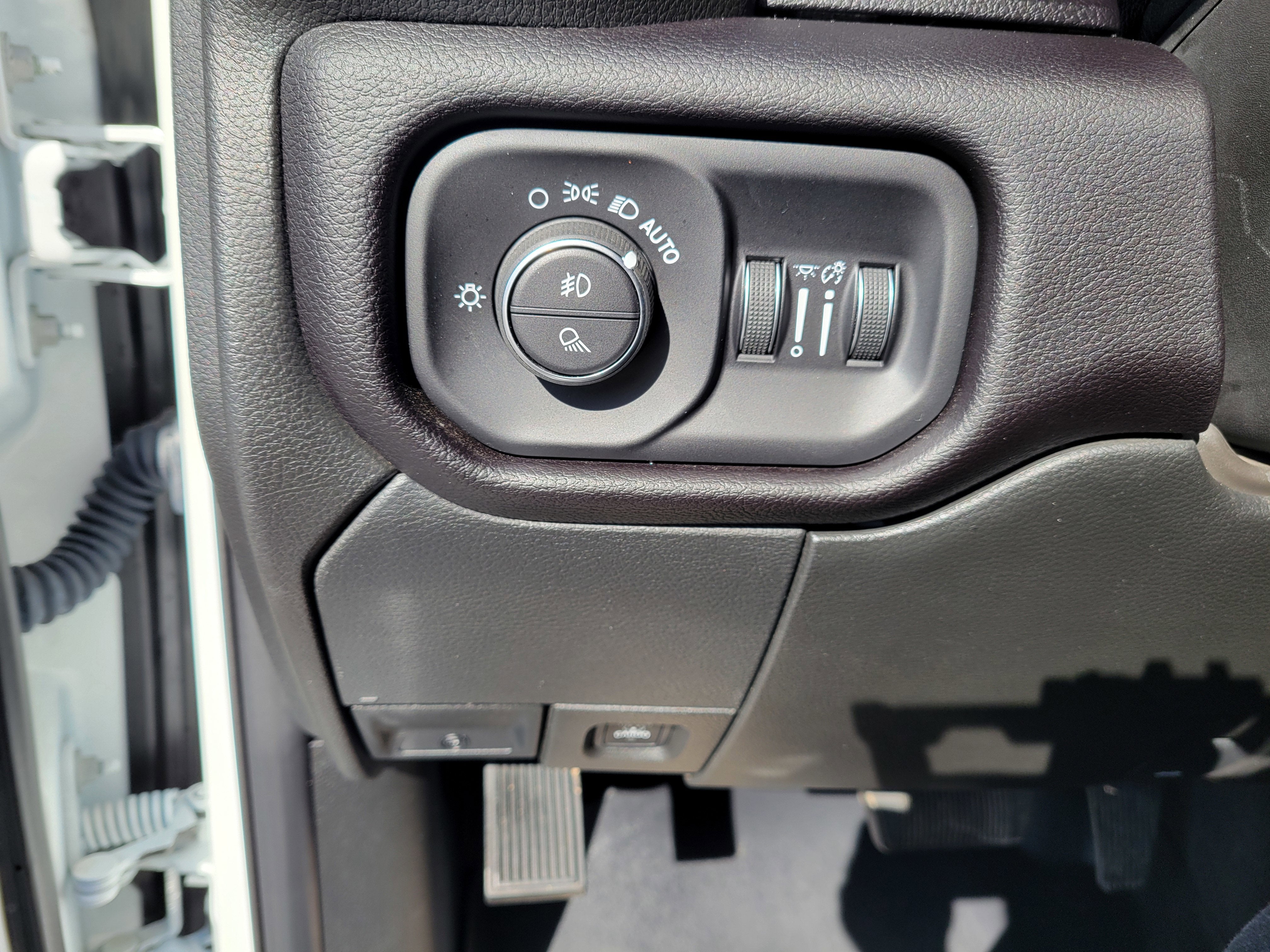 2022 RAM 2500 Laramie Crew Cab 4x4 6'4" Box