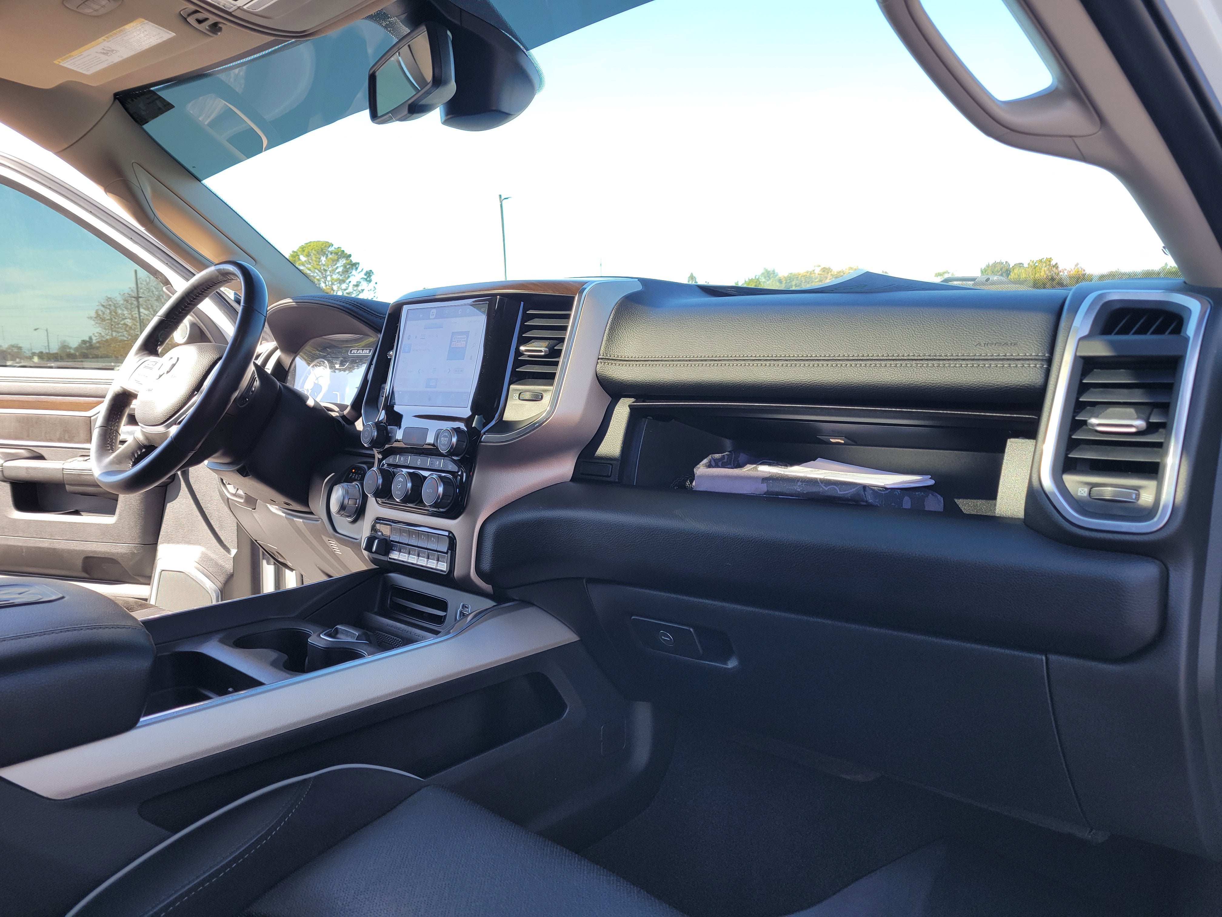 2022 RAM 2500 Laramie Crew Cab 4x4 6'4" Box