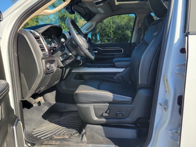2022 RAM 2500 Laramie Crew Cab 4x4 6'4" Box