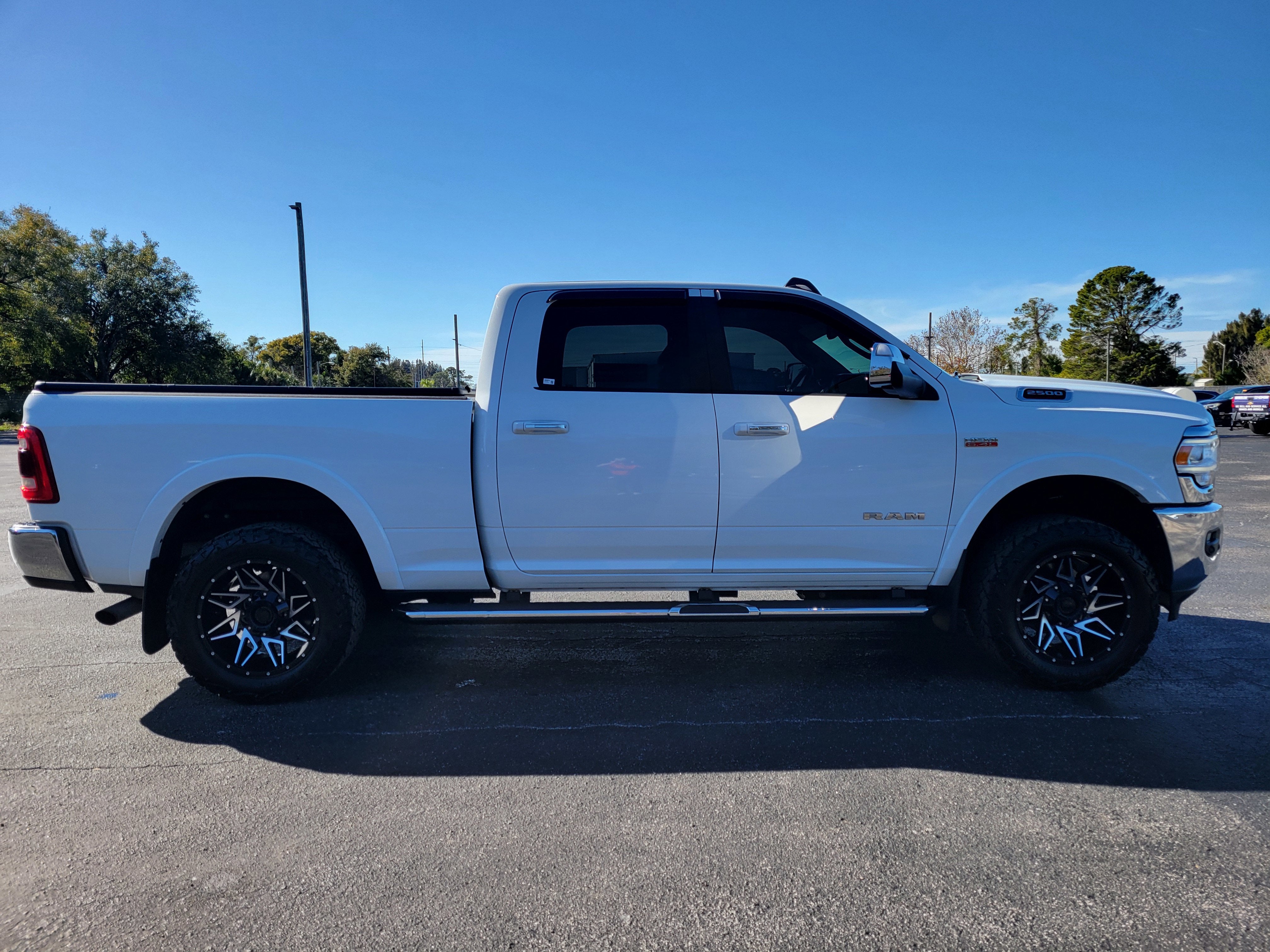 2022 RAM 2500 Laramie Crew Cab 4x4 6'4" Box