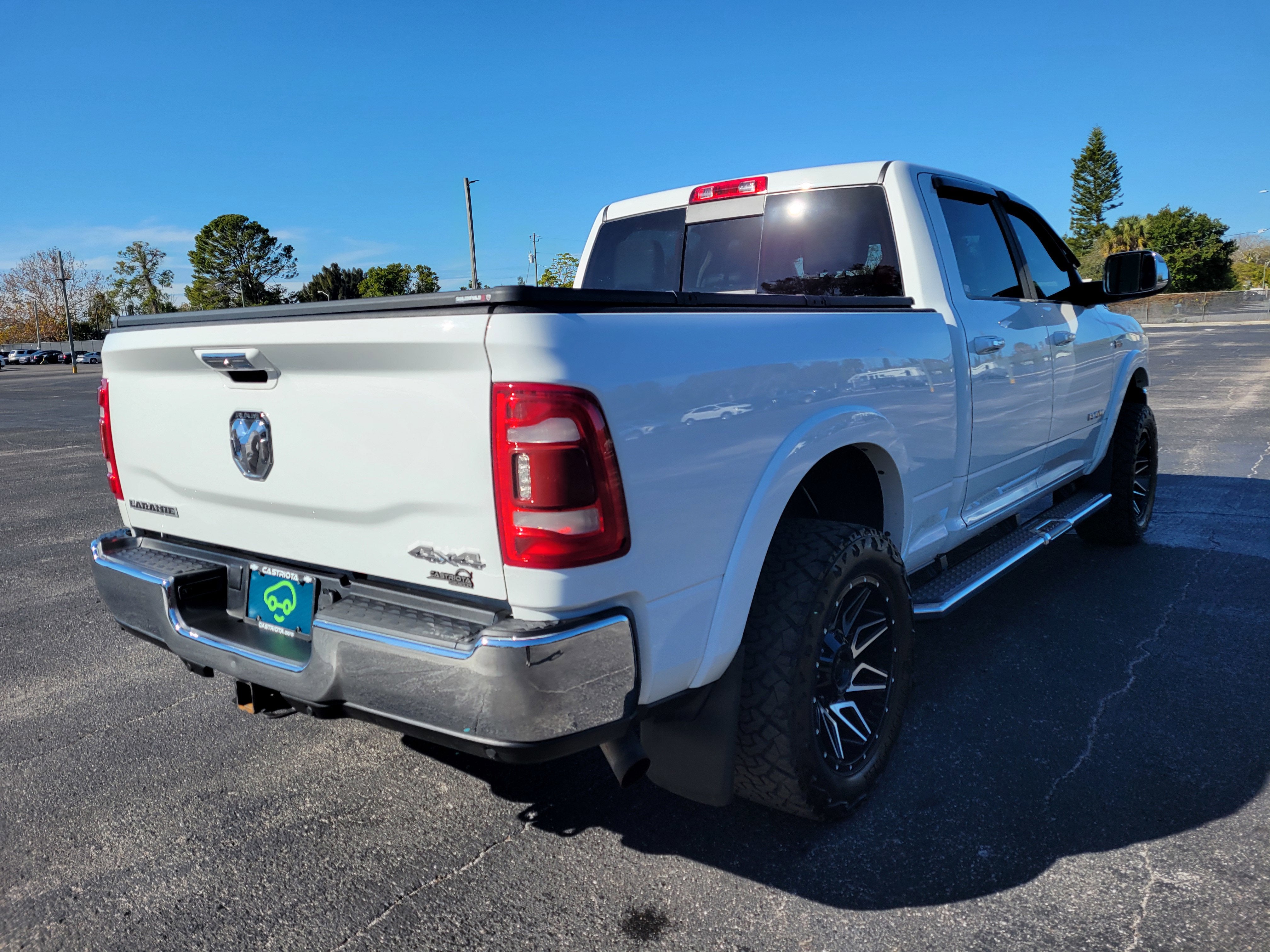 2022 RAM 2500 Laramie Crew Cab 4x4 6'4" Box