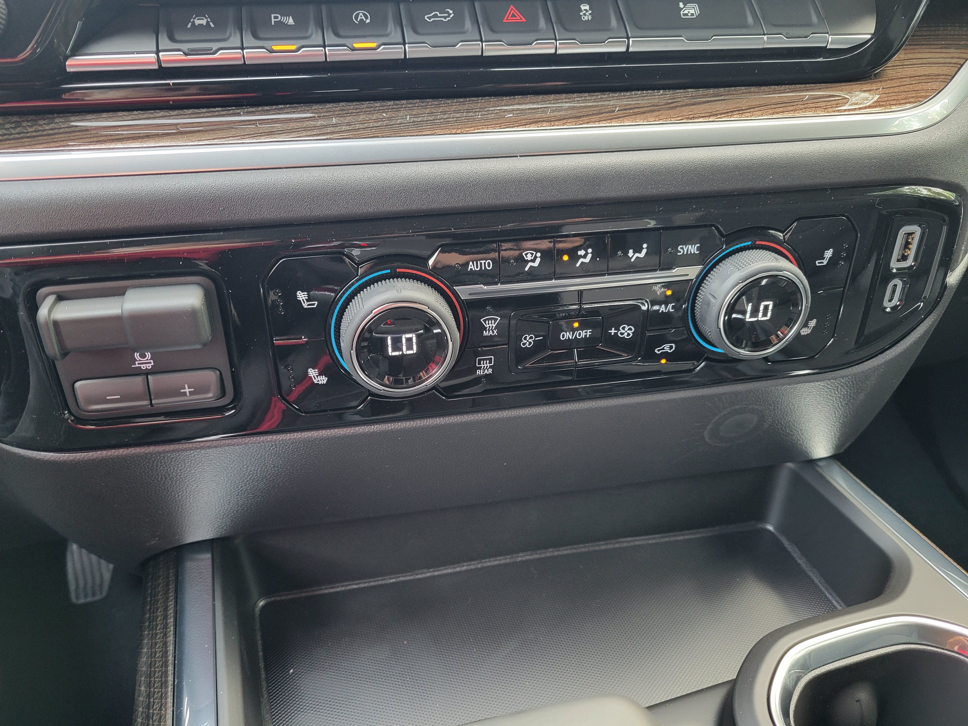 2026 Chevrolet Silverado 1500 RST - Photo 24