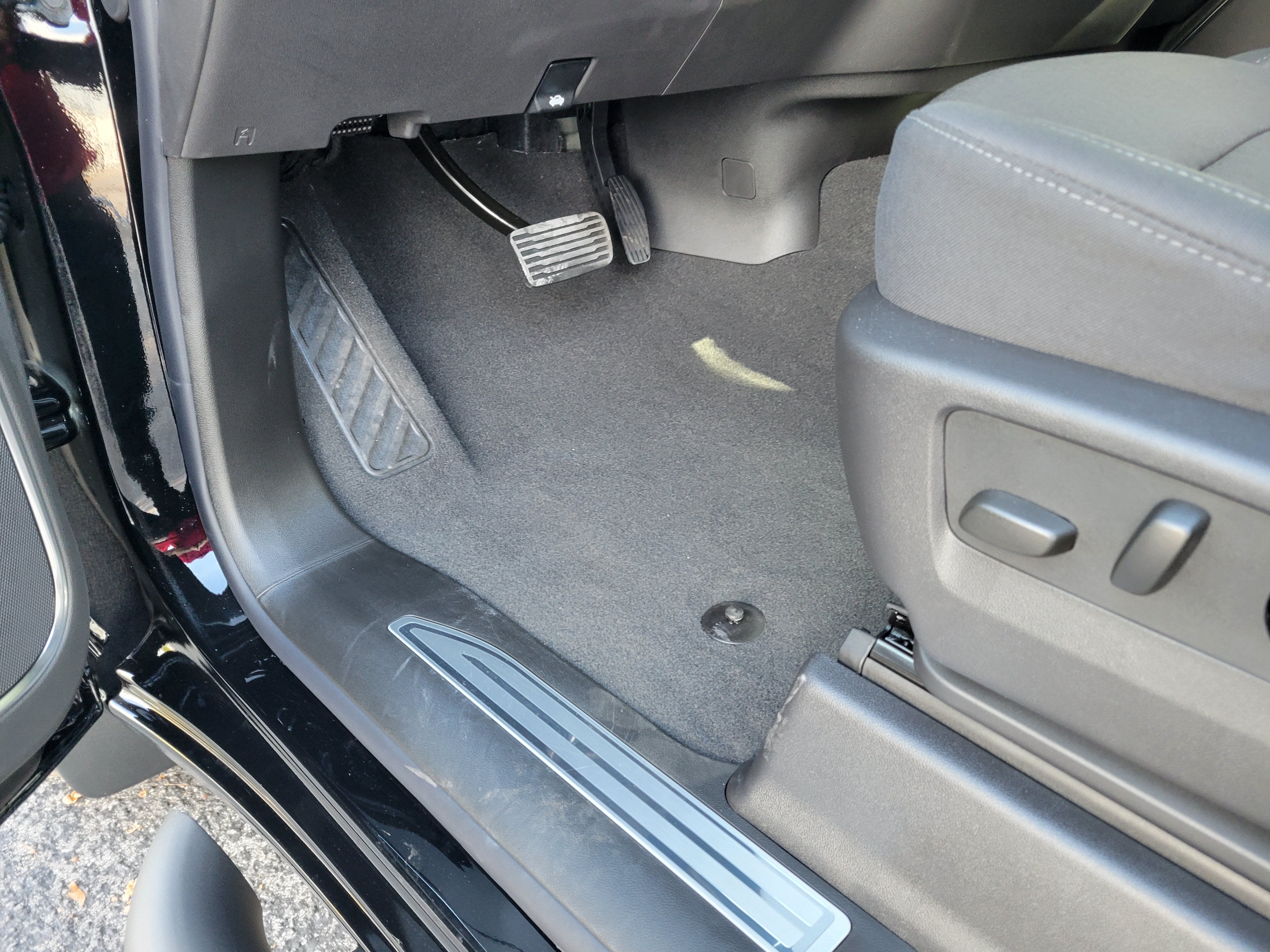 2026 Chevrolet Silverado 1500 RST - Photo 24