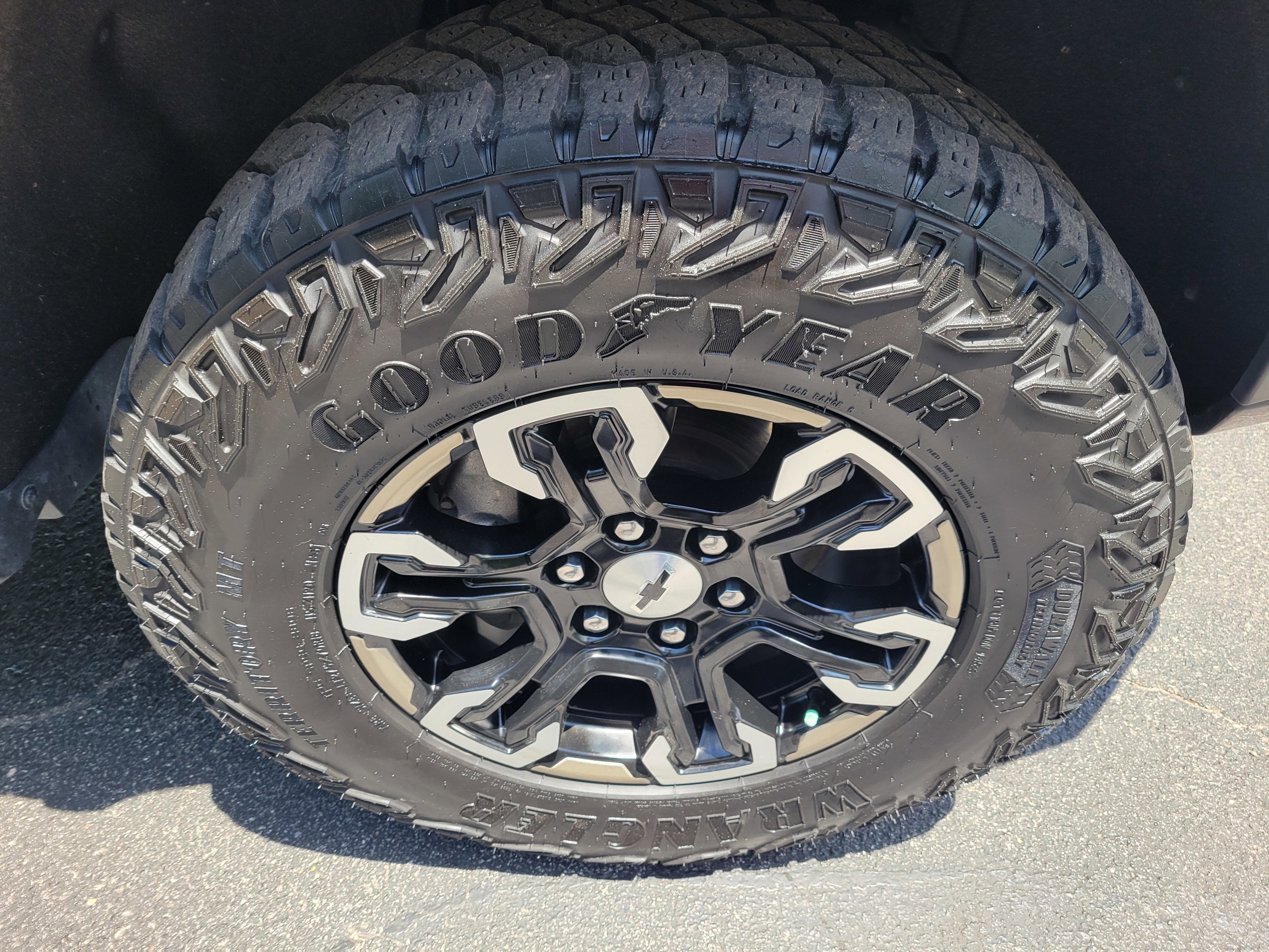2024 Chevrolet Silverado 1500 ZR2