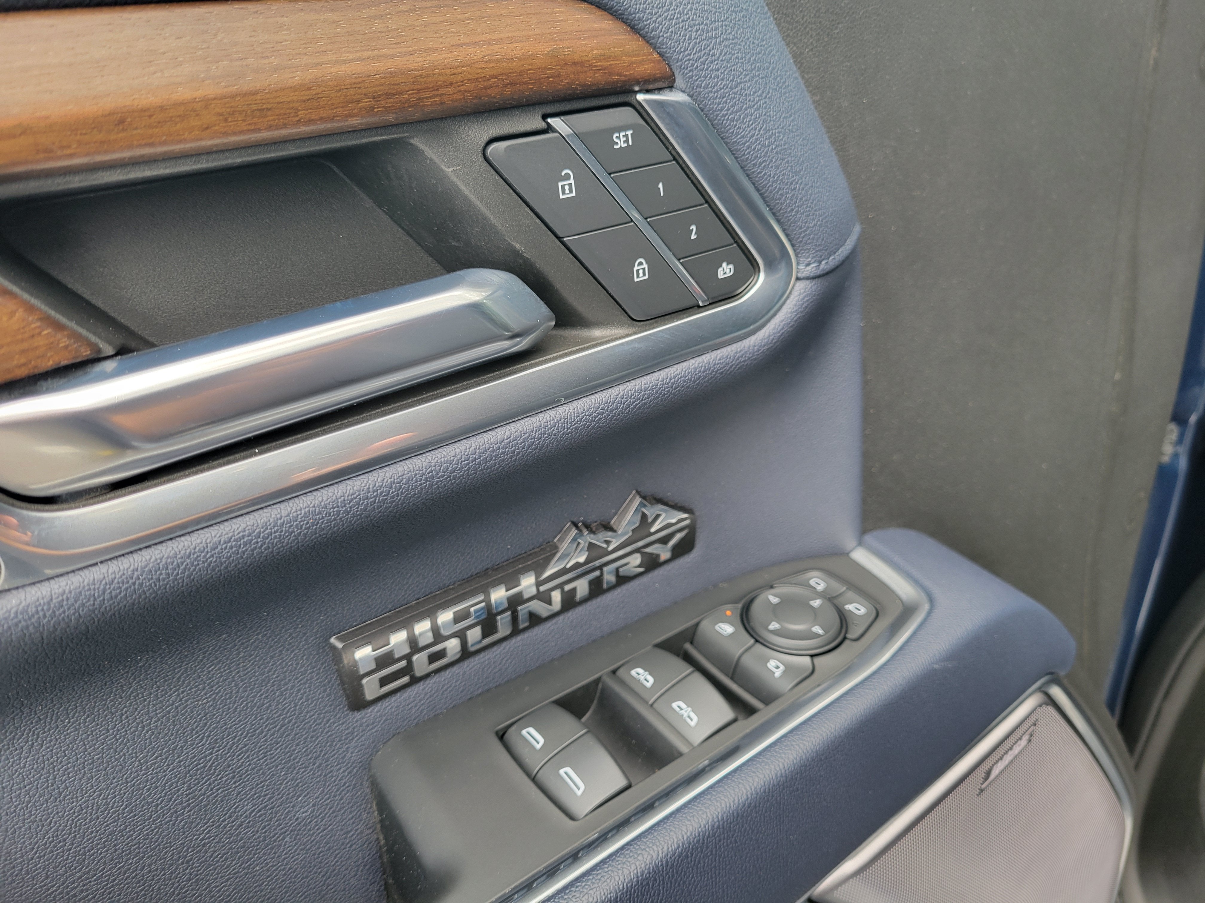 2022 Chevrolet Silverado 1500 High Country