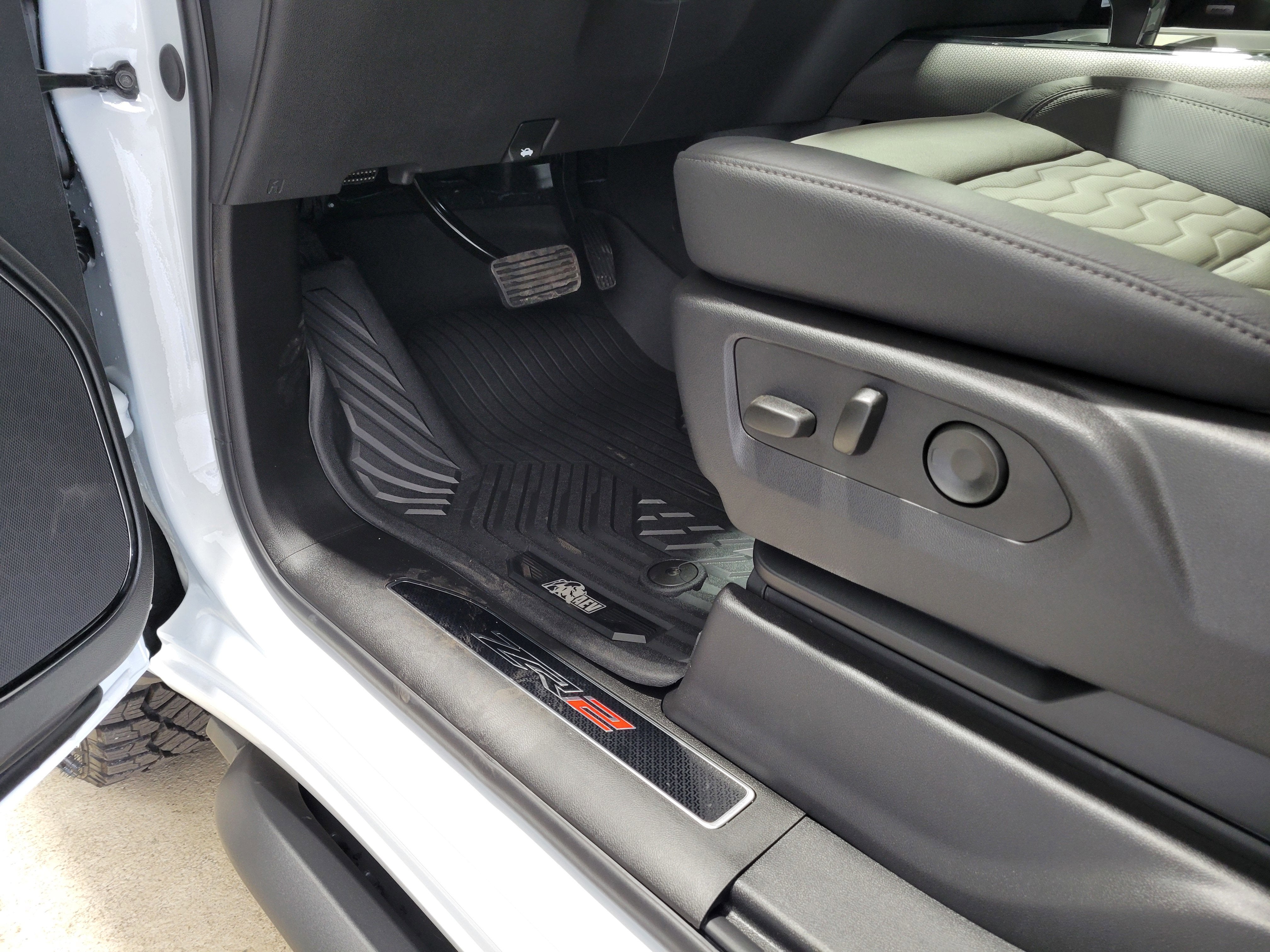 2025 Chevrolet Silverado 1500 ZR2