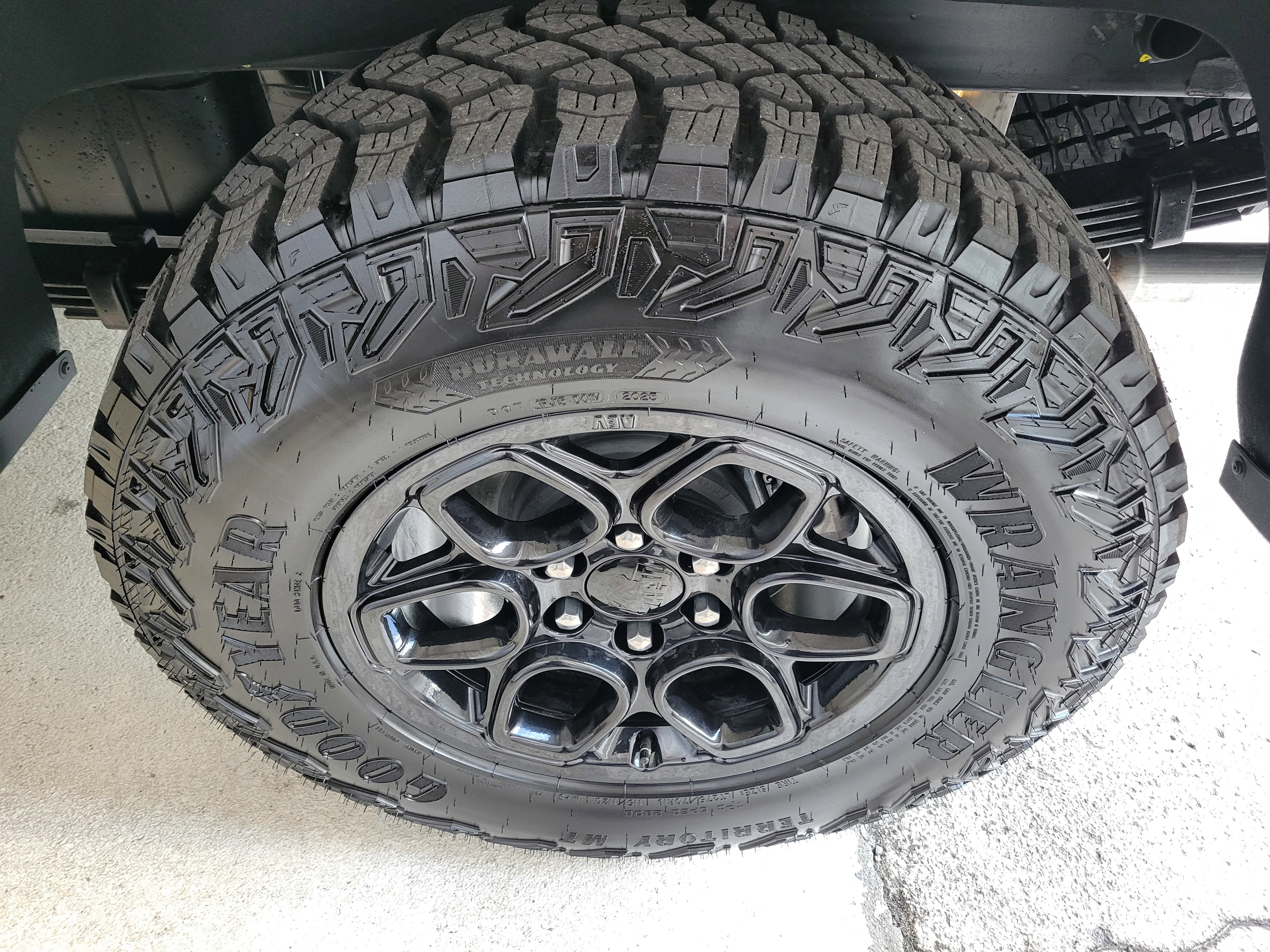 2025 Chevrolet Silverado 1500 ZR2