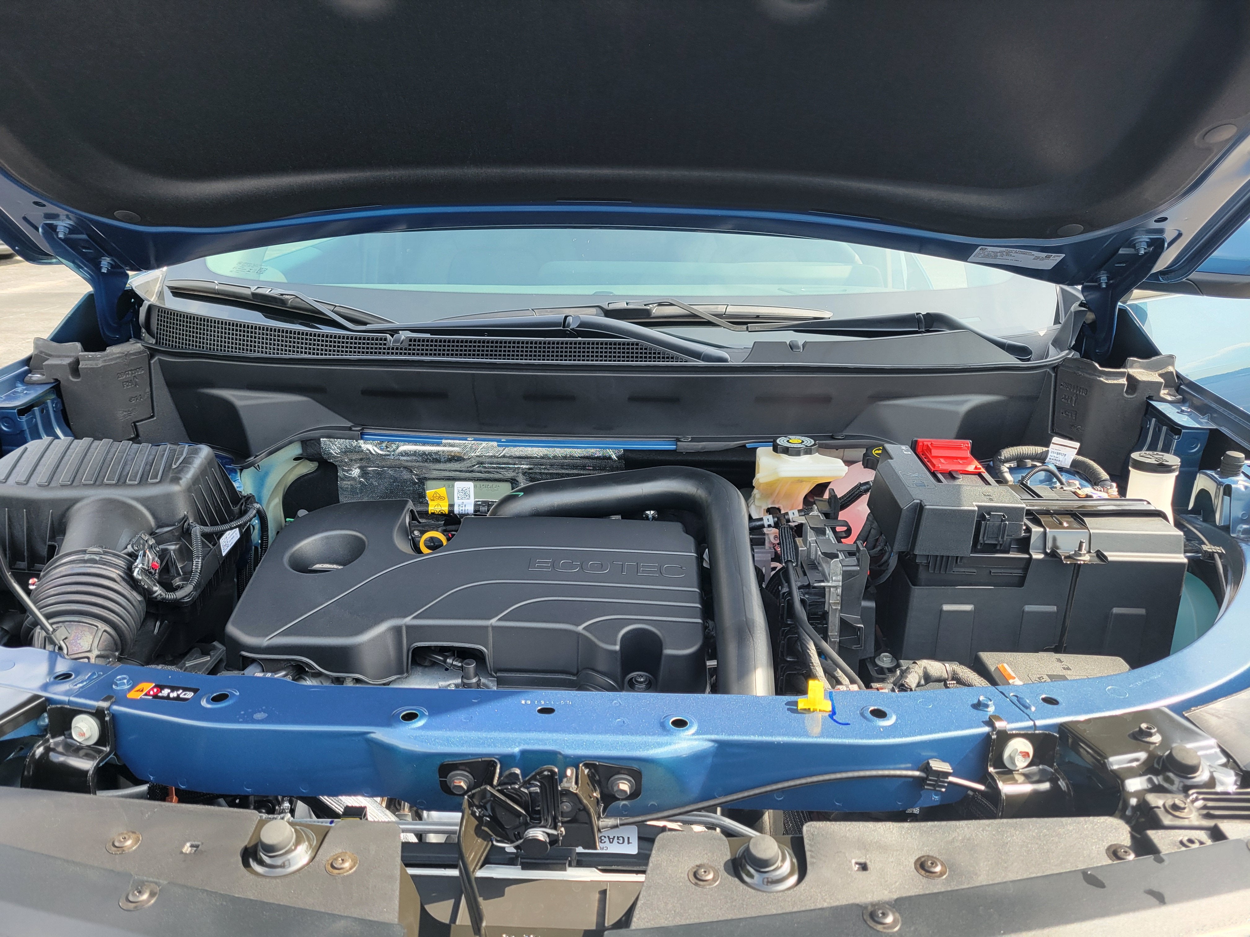 2027 Chevrolet Equinox LT - Photo 11