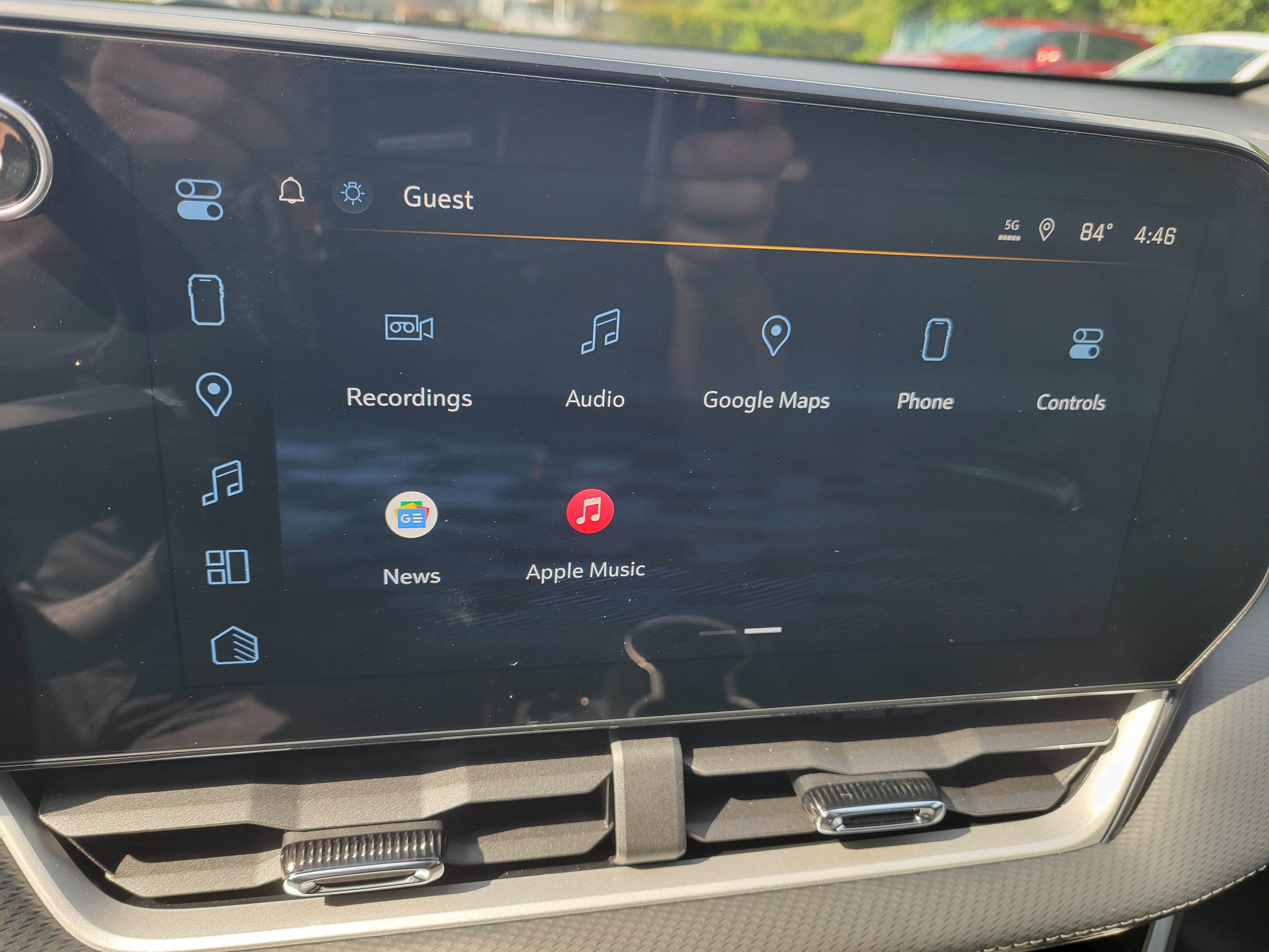 2027 Chevrolet Equinox LT - Photo 18